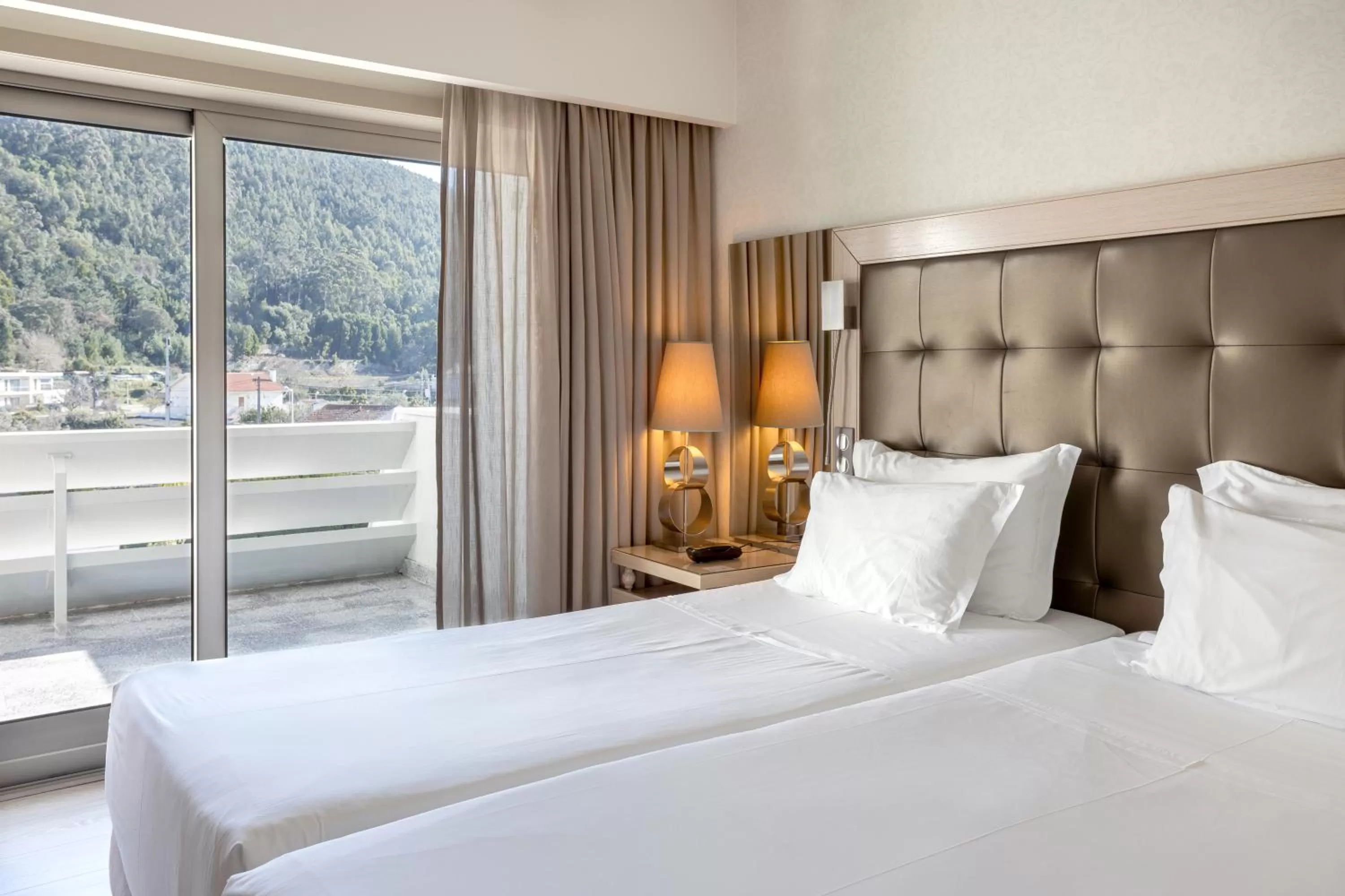 Standard Twin Room in Hotel Porta do Sol Conference & SPA