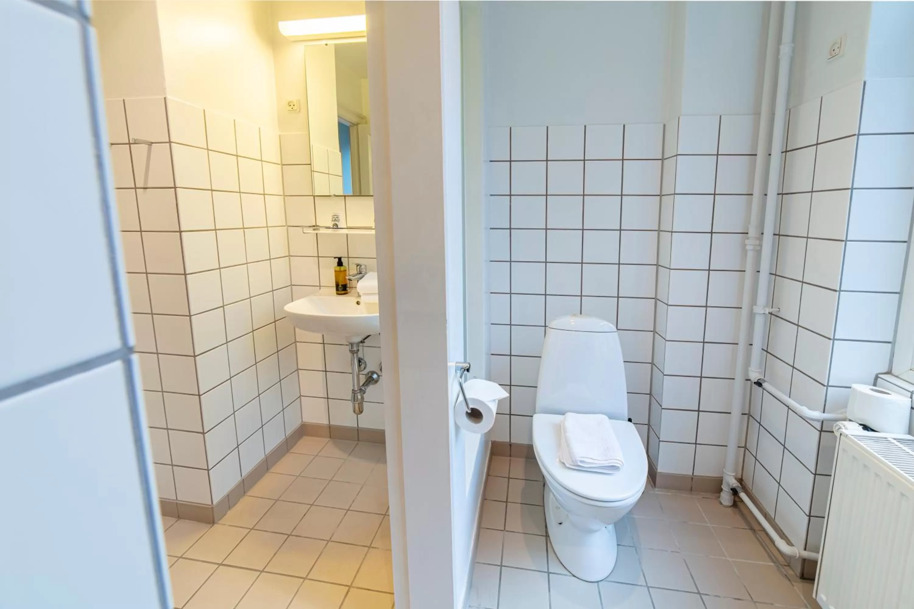 Bathroom in Go Hotel Saga