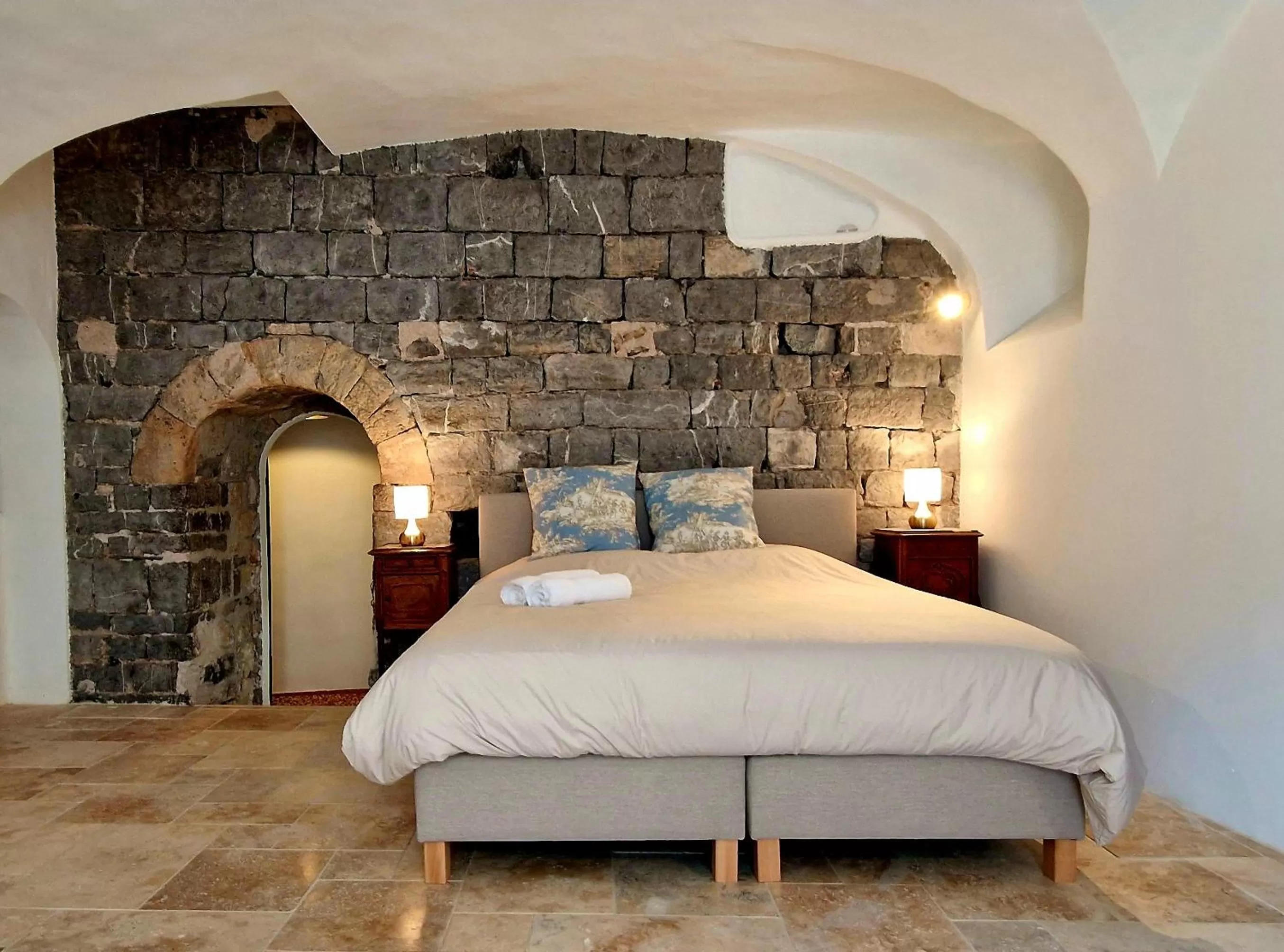 Bed in La Tour de Pezene