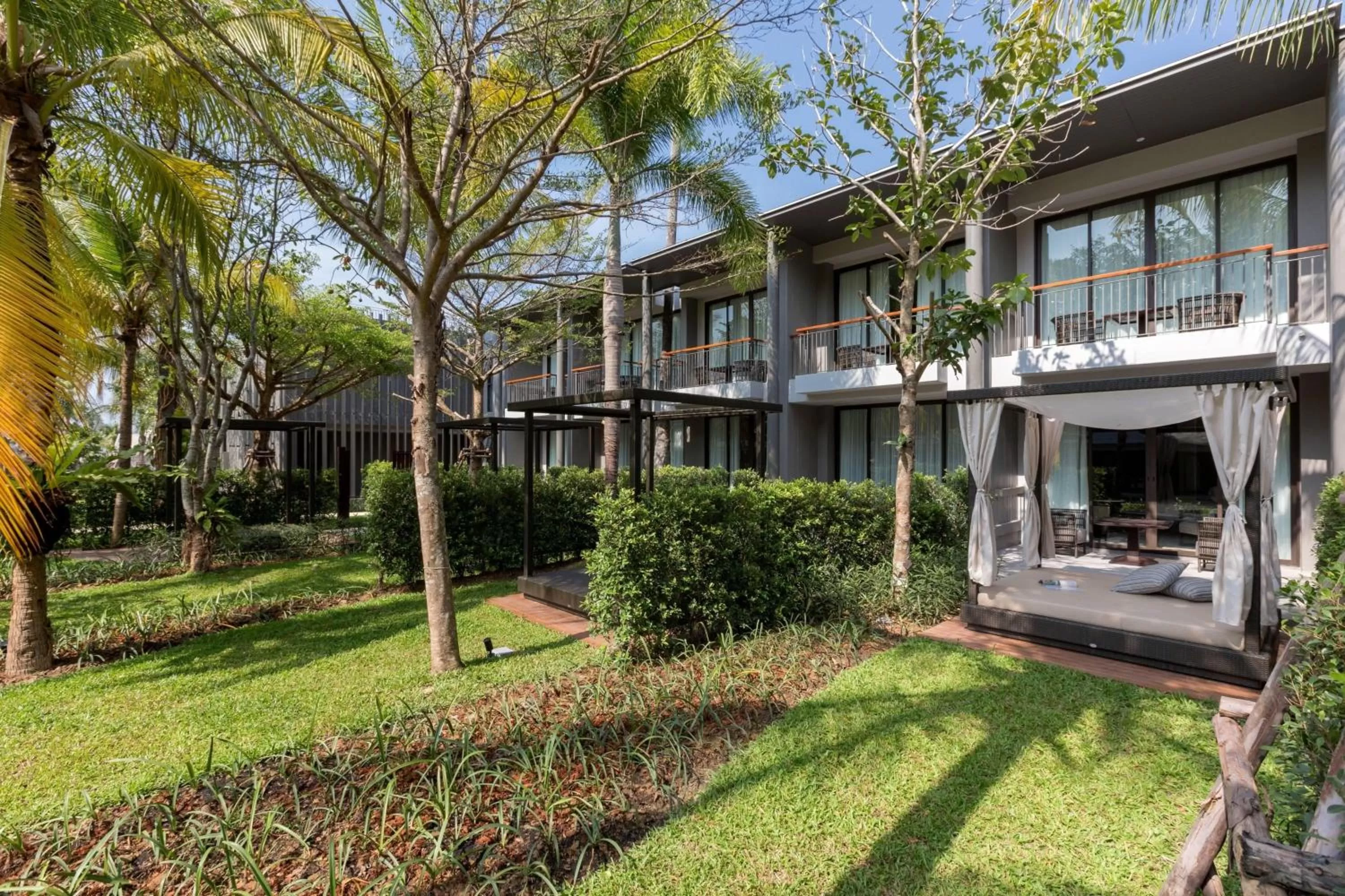 Swimming pool in Phuket Marriott Resort and Spa, Nai Yang Beach
