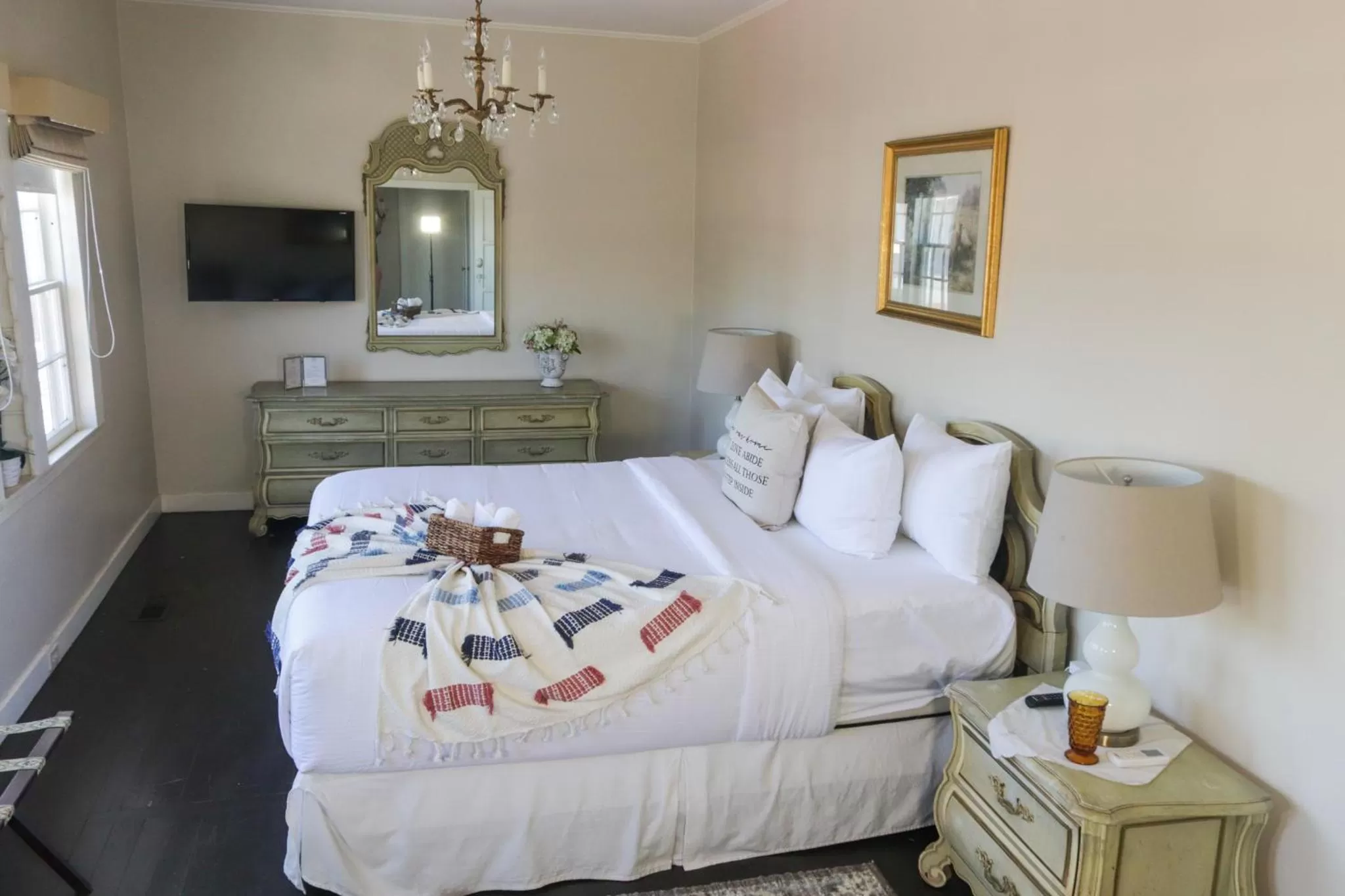 Bedroom, Bed in La Villa de Adelina