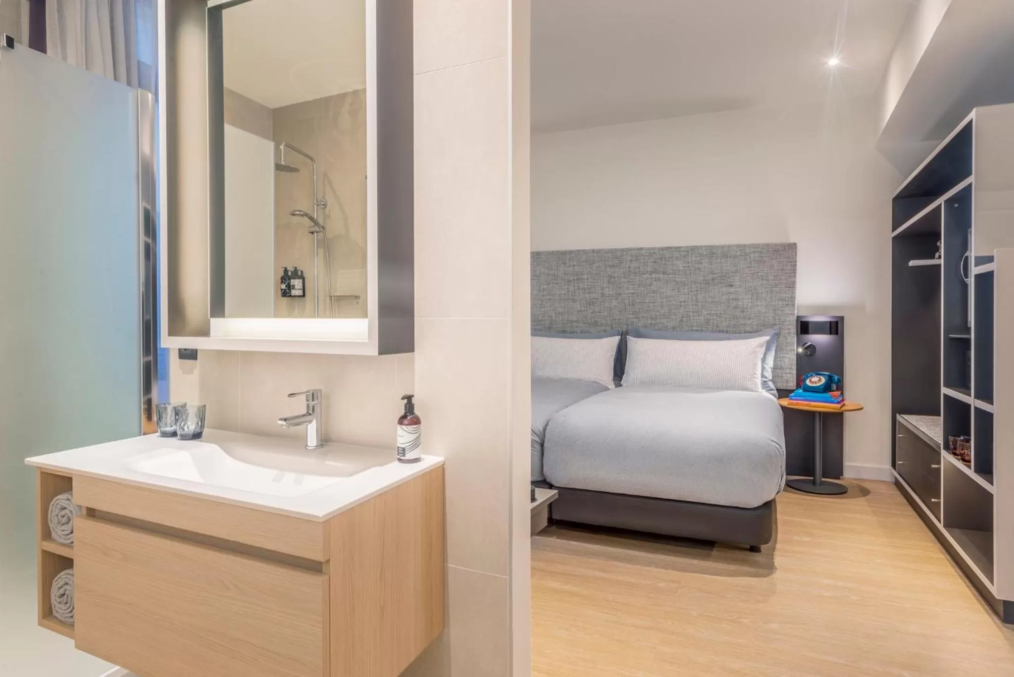 Bathroom, Bed in INNSIDE by Meliá Madrid Gran Vía