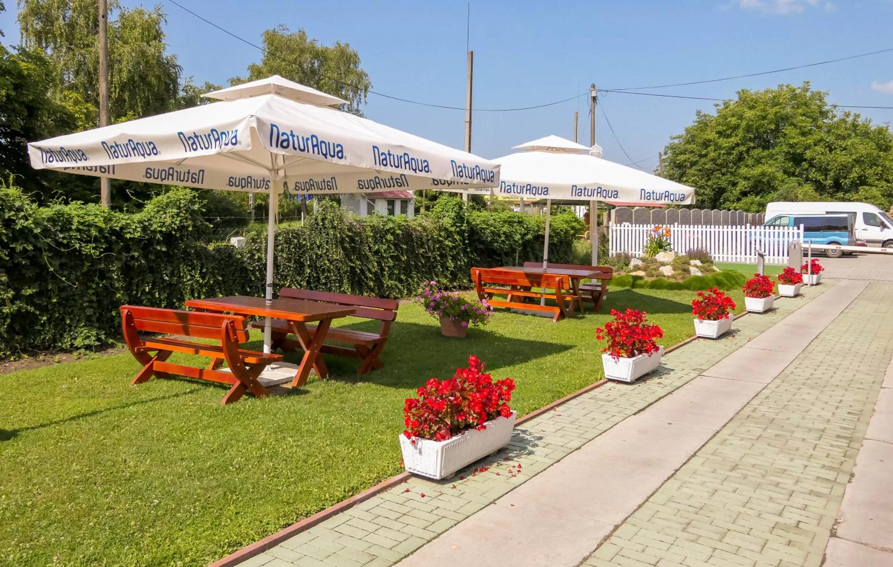 HBH Bajor Sörház Sólyomfészek Panzió