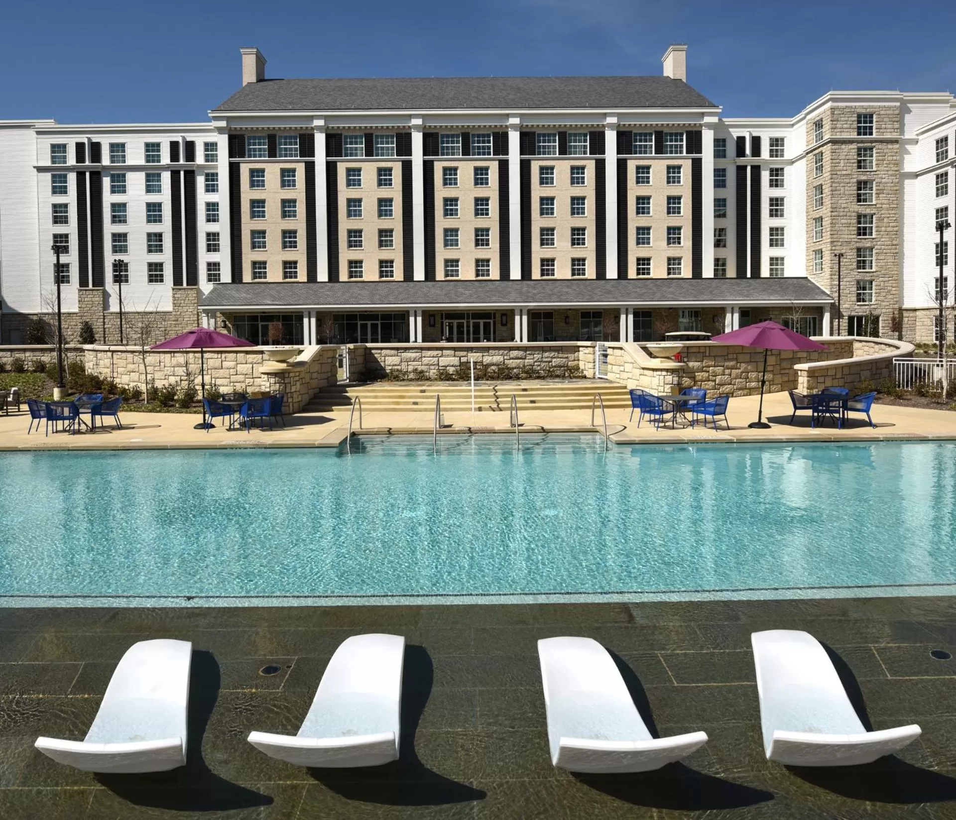 Swimming pool in The Guest House at Graceland