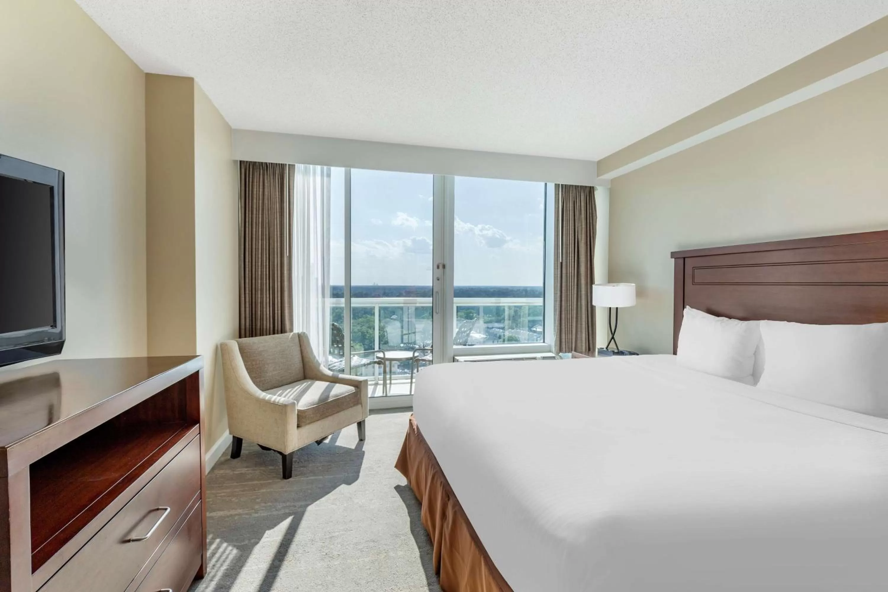 Bed in Hilton Vacation Club Ocean Beach Club Virginia Beach