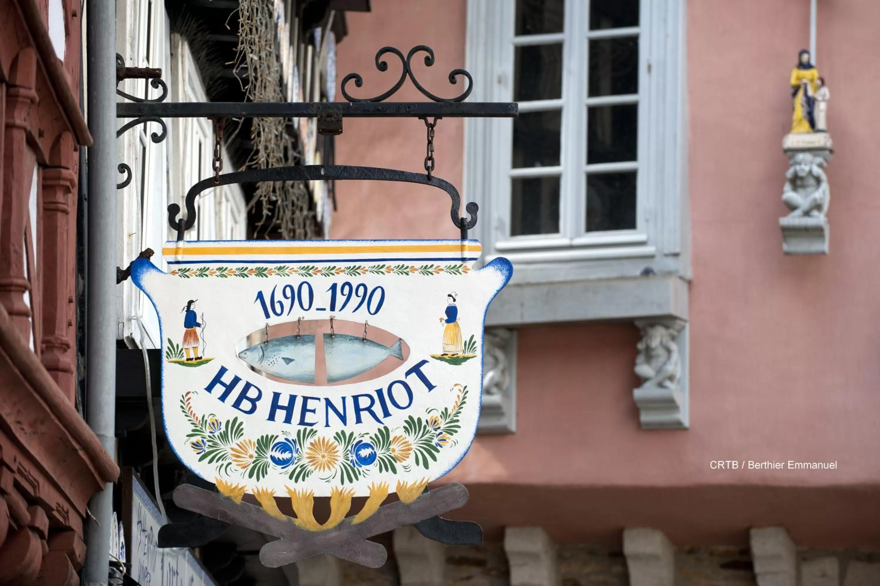 Activities, Property Logo/Sign in Hôtel Ginkgo - SPA Biloba