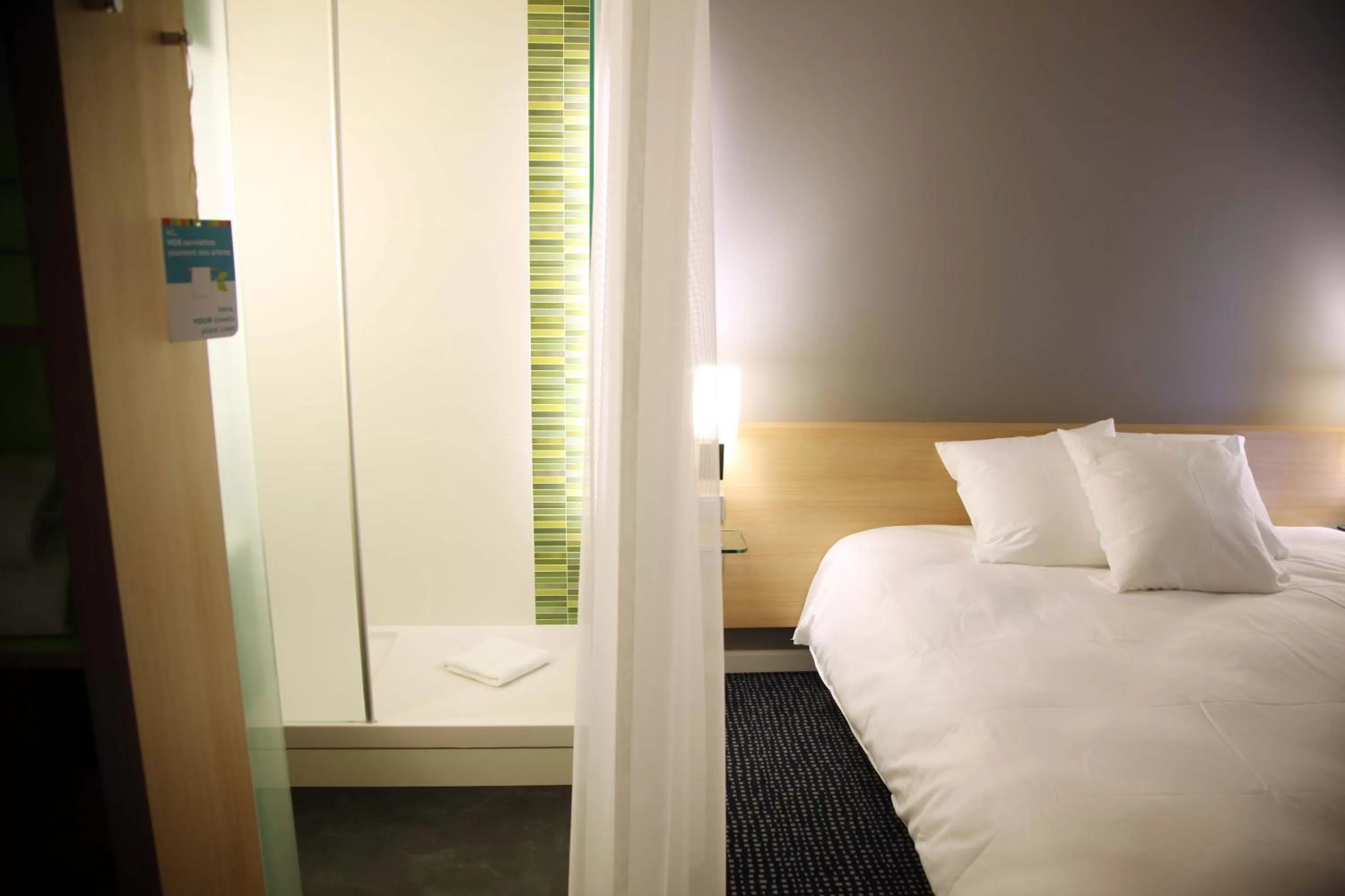 Bed in ibis Styles Nantes Reze Aéroport