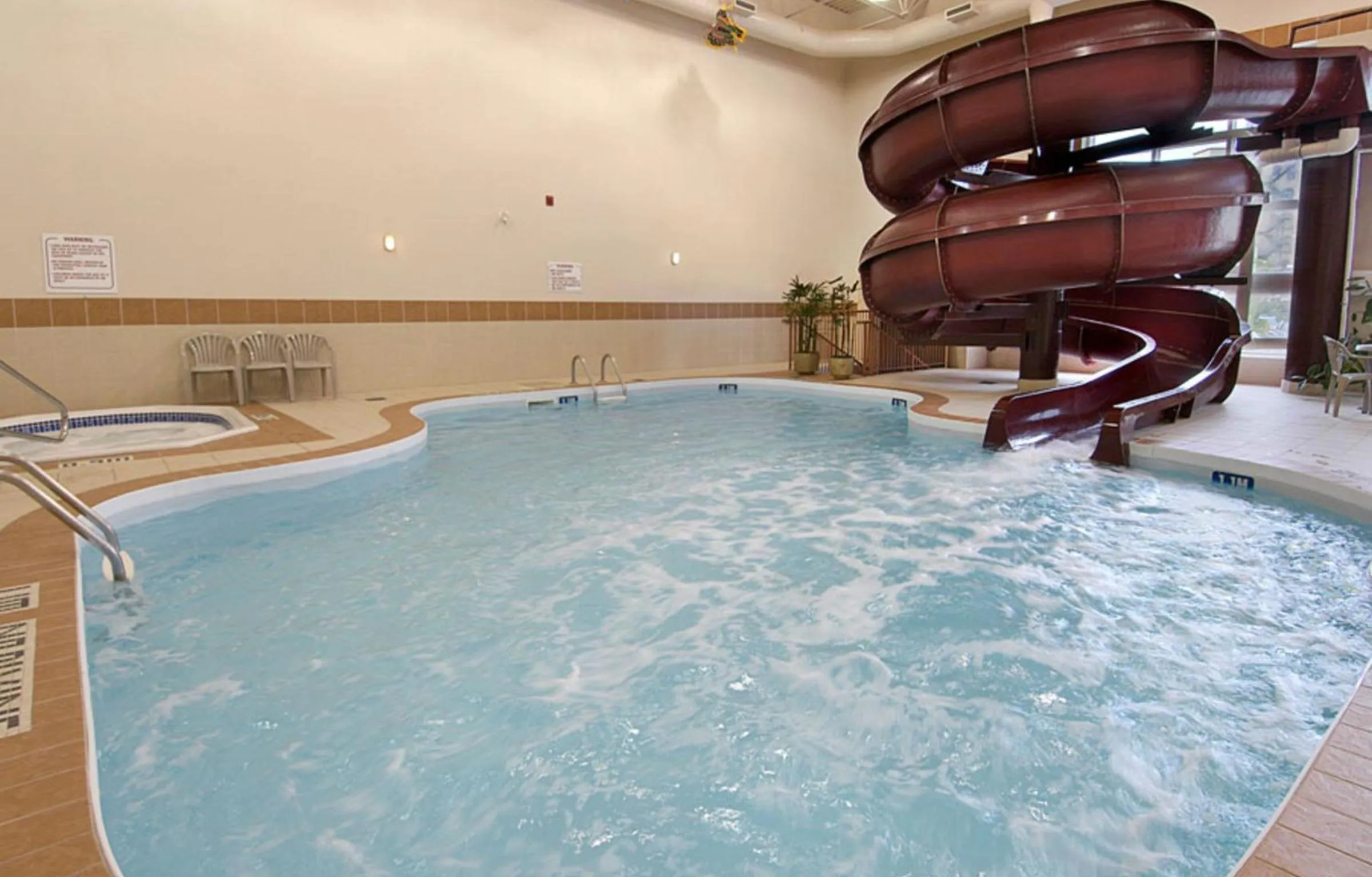 Swimming pool, Water Park in The Marlborough Hotel