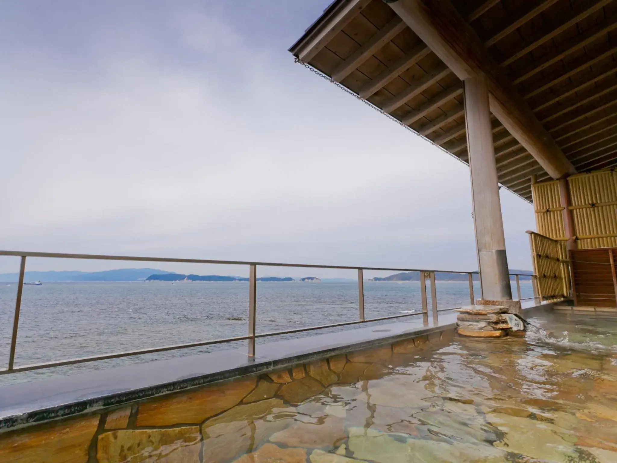 Deluxe Twin Room with Sea View- Seafood Dinner and Breakfast Included- Non Smoking in Wakayama Kada Onsen Kada Kaigetsu (ex. Azumaya Seaside Hotel) Deluxe Twin Room with Sea View- Seafood Dinner and Breakfast Included- Non Smoking in Wakayama Kada Onsen Kada Kaigetsu (ex. Azumaya Seaside Hotel)