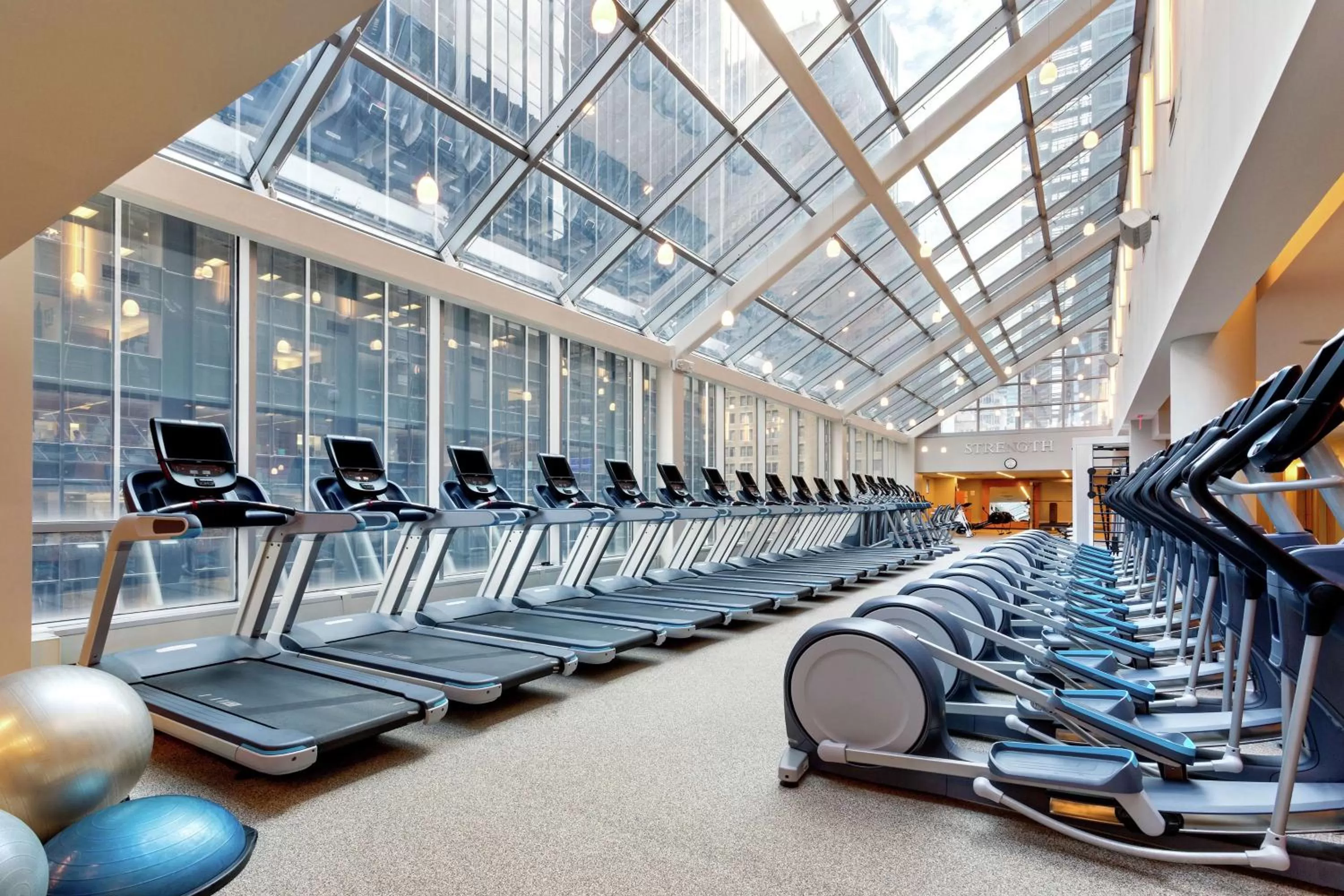 Fitness centre/facilities in New York Hilton Midtown