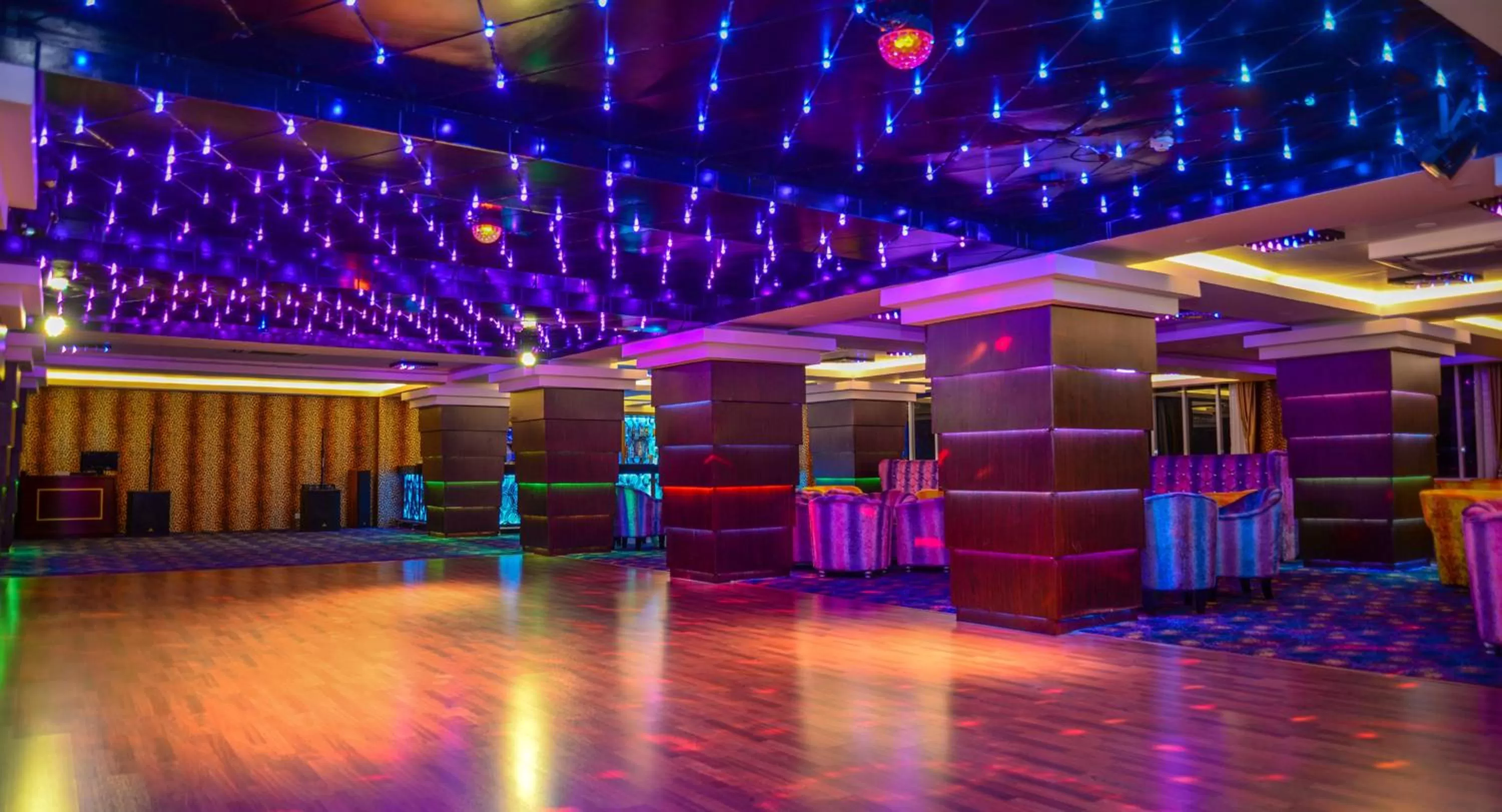 Lounge or bar in The Grand Kandyan