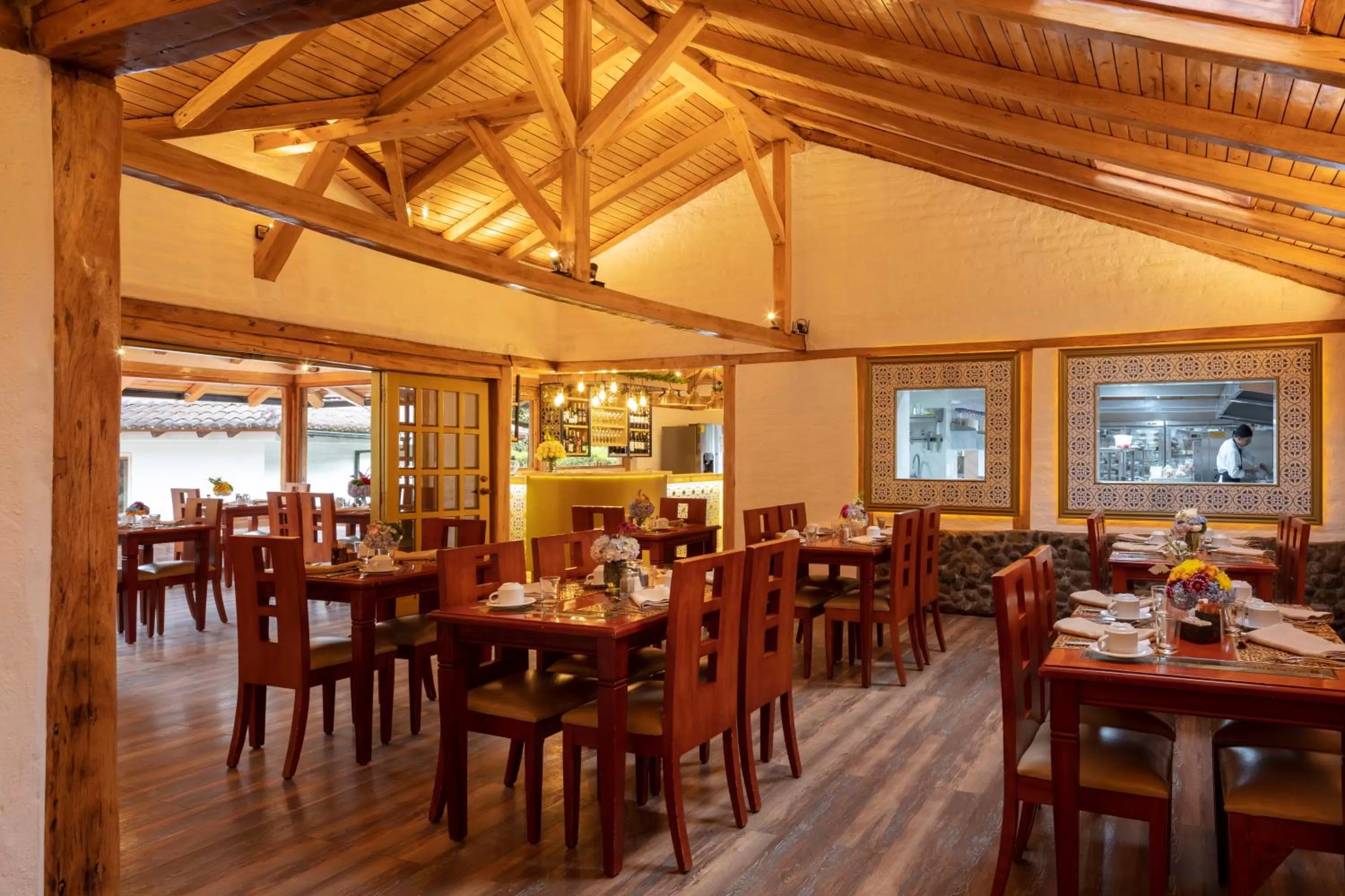 Restaurant/Places to Eat in Luna Volcán, Adventure SPA