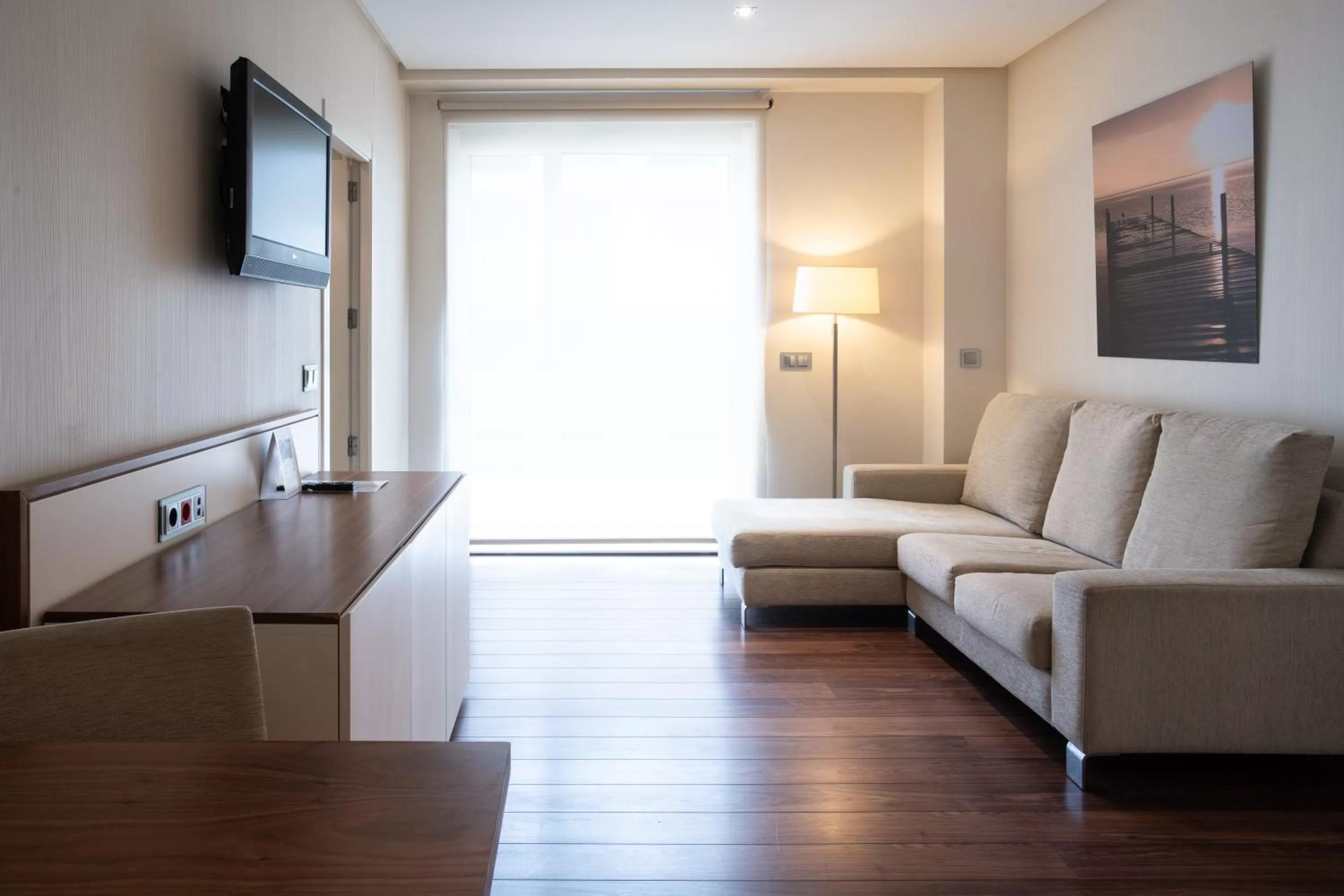 Photo of the whole room in Primus Valencia