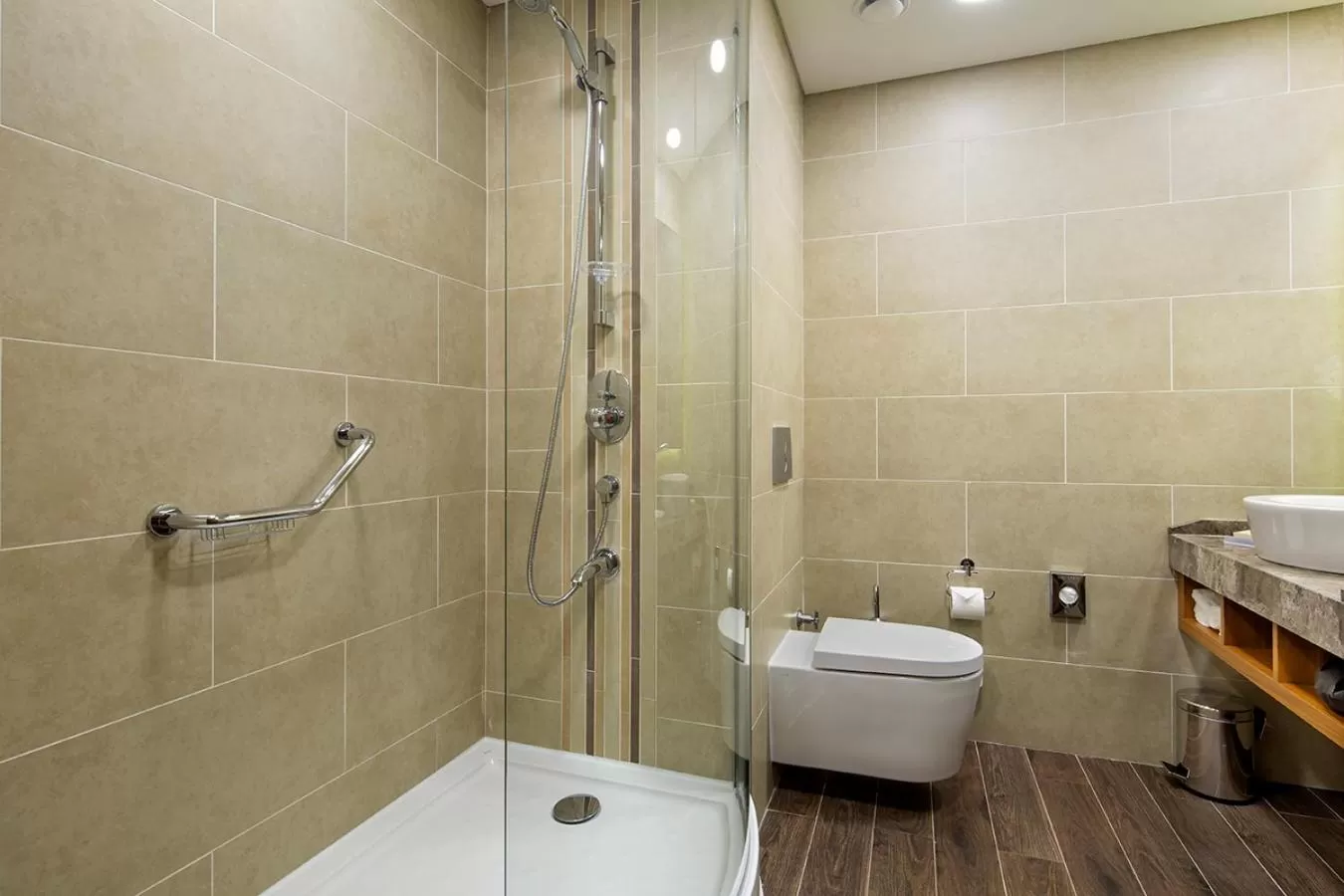 Shower in DoubleTree by Hilton Trabzon