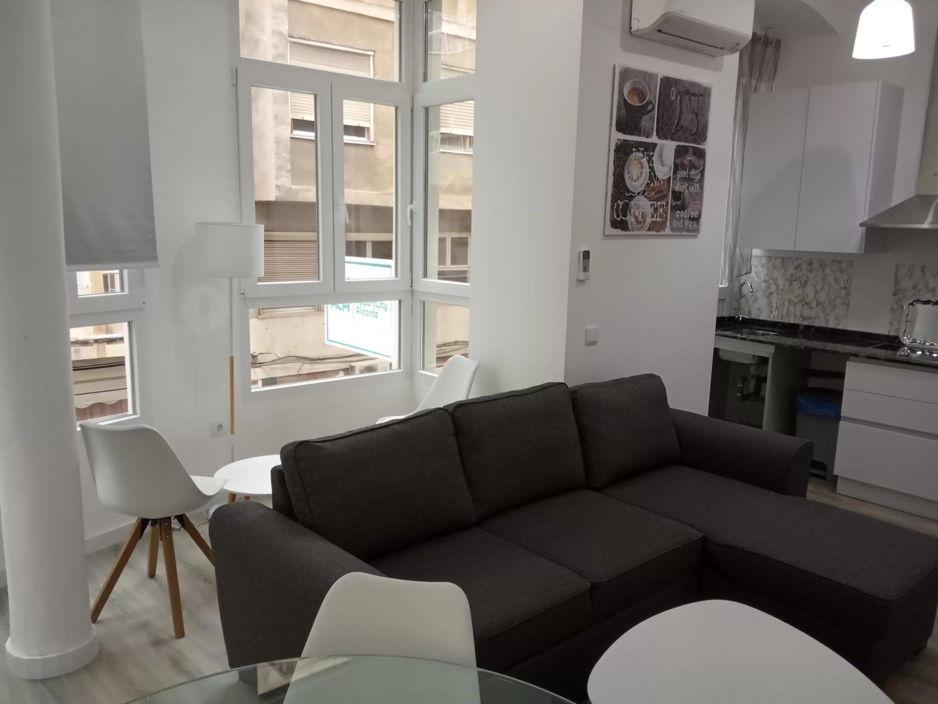 Living room in Alicante Center Apart