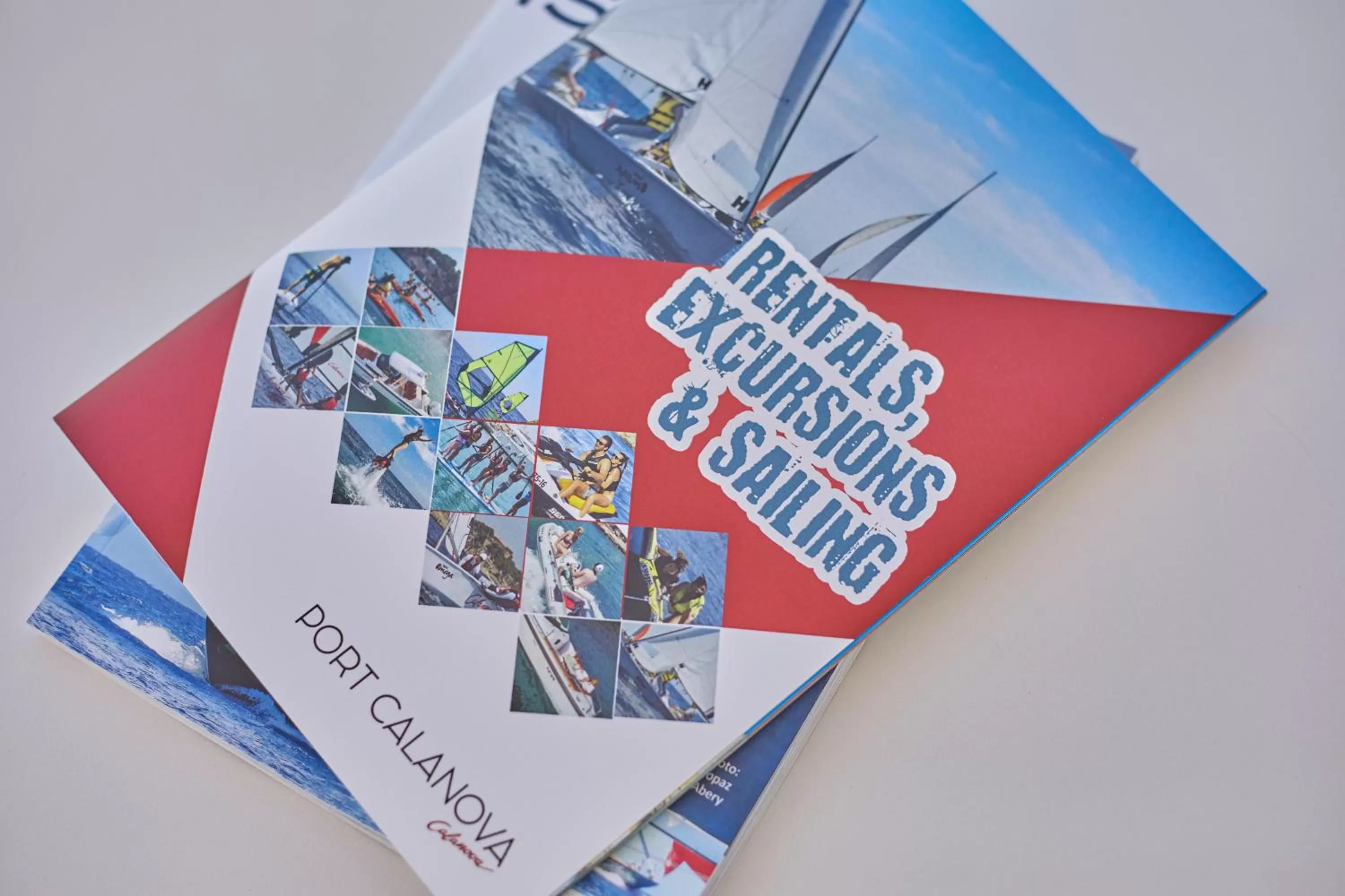 Logo/Certificate/Sign in Calanova Sports Residence