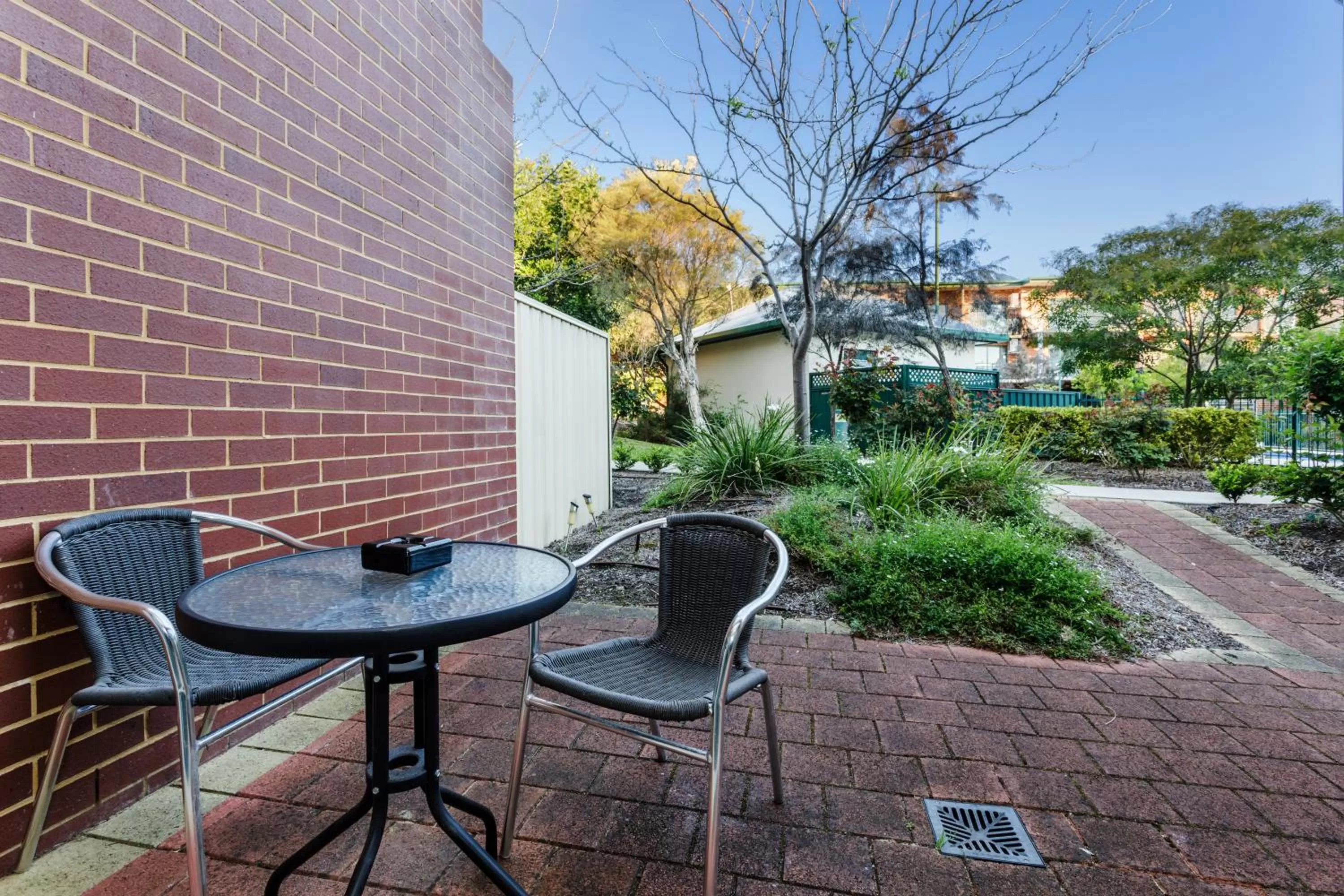 Patio in Perth Ascot Central Apartment Hotel Official