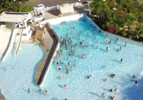 Lacqua diroma com fogão, geladeira, micro-ondas, Park aquático 24h, acomoda até 5 pessoas Lacqua diroma com fogão, geladeira, micro-ondas, Park aquático 24h, acomoda até 5 pessoas