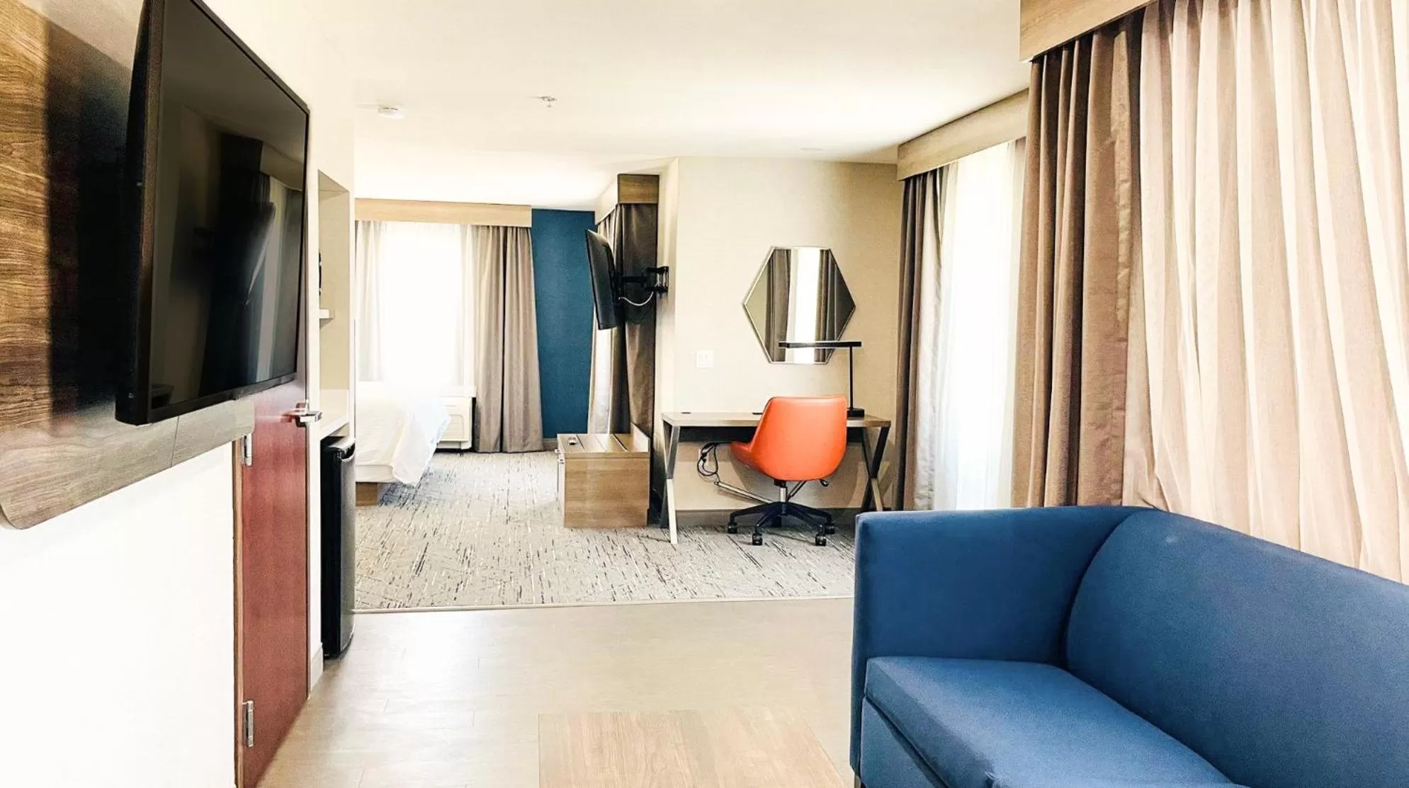 King Room - Non-Smoking in Holiday Inn Express & Suites Frazier Park, An IHG Hotel