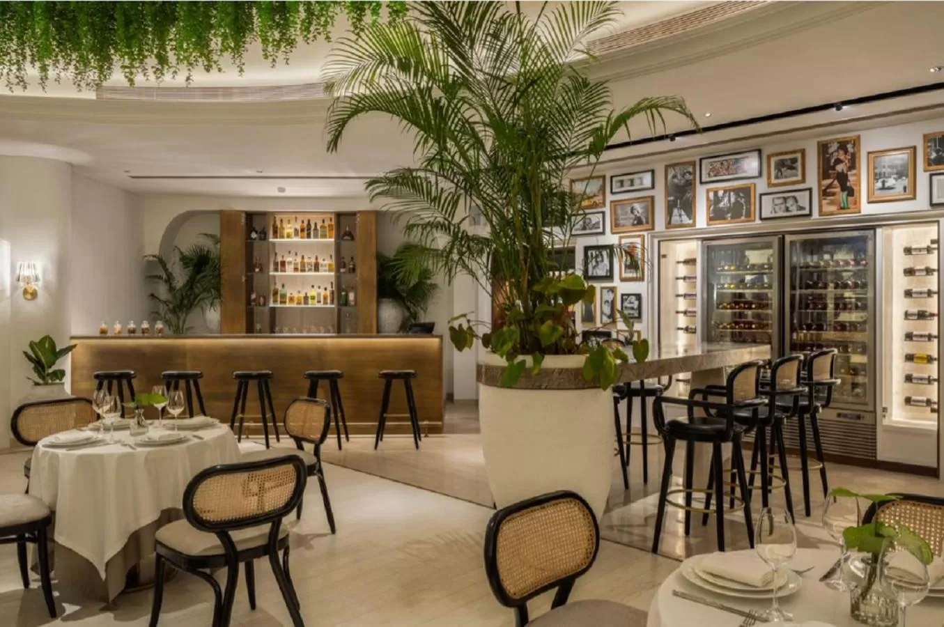 Restaurant/places to eat in Taj Fort Aguada Resort & Spa, Goa