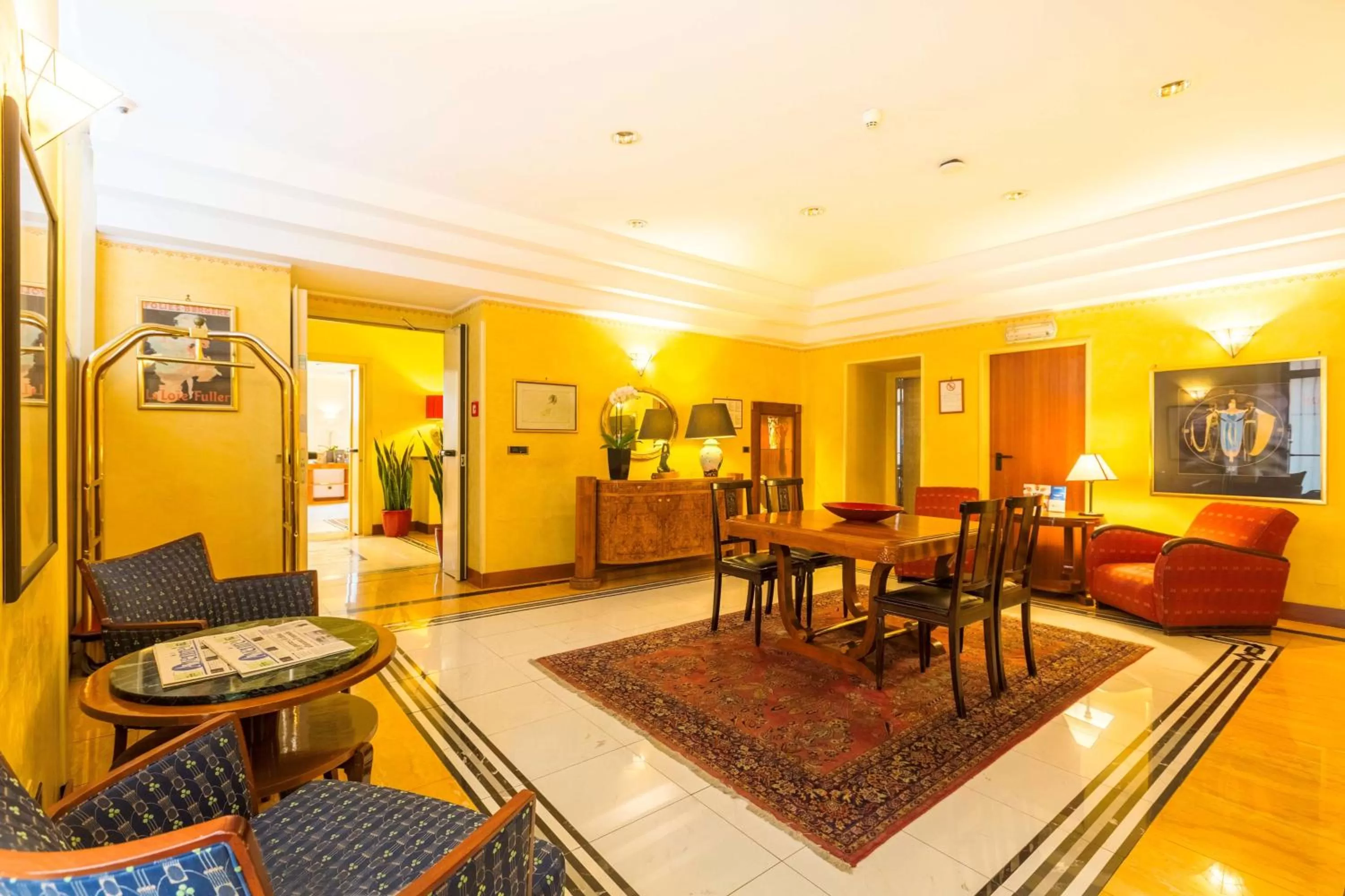 Lobby or reception in Best Western Hotel Artdeco