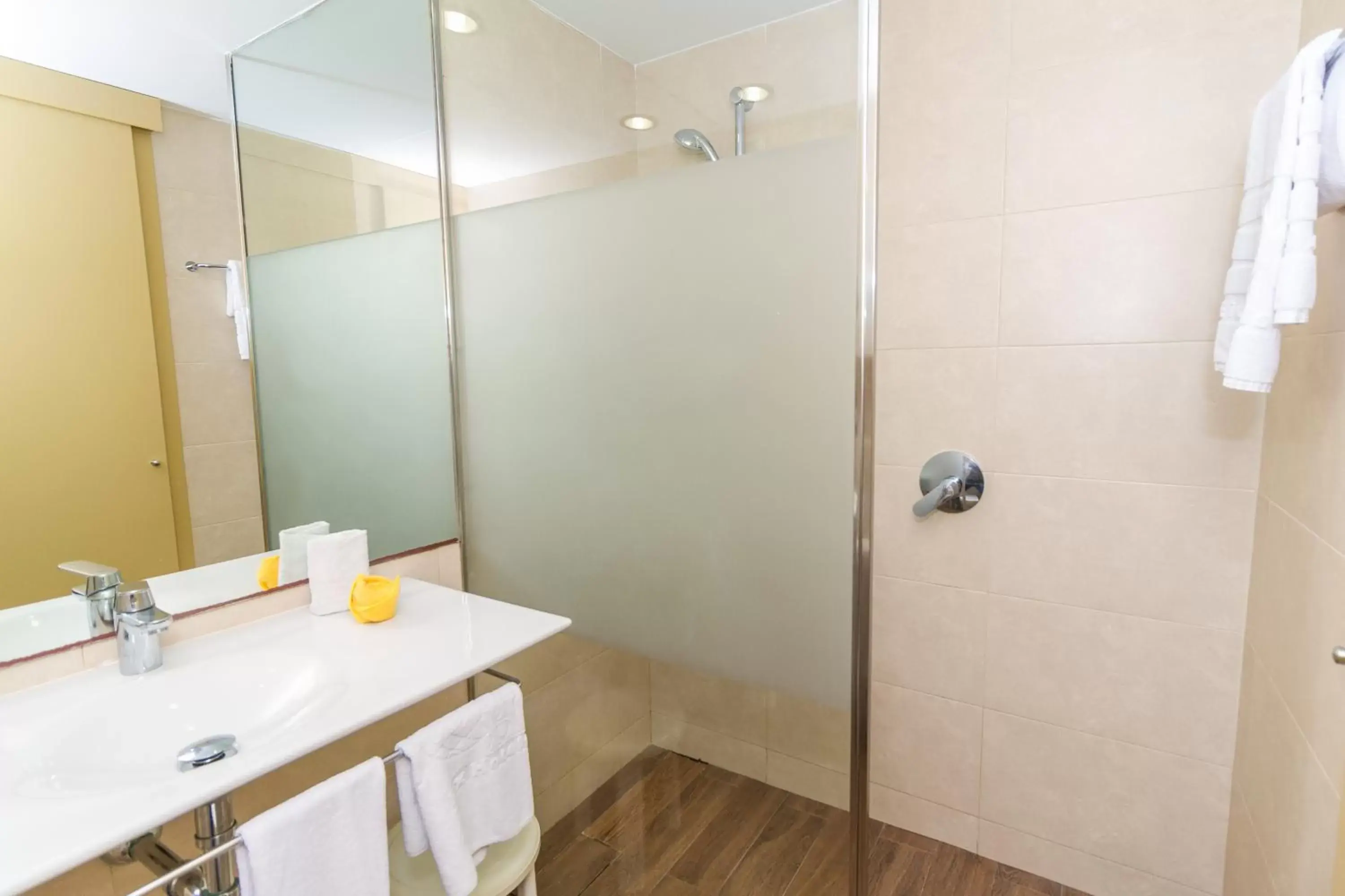 Single Room in Eix Platja Daurada Hotel & SPA Single Room in Eix Platja Daurada Hotel & SPA