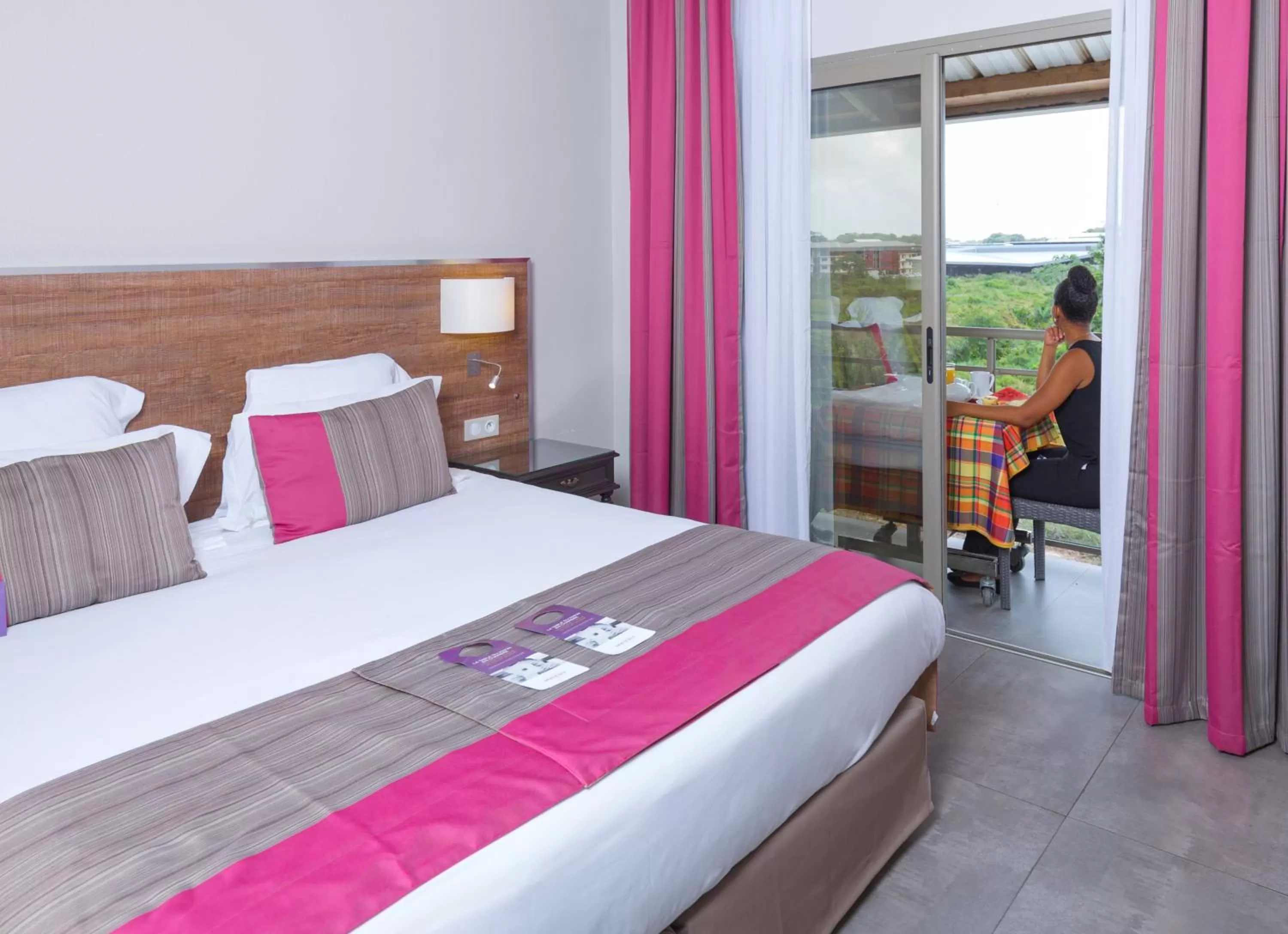 Bed in Mercure Cayenne Royal Amazonia