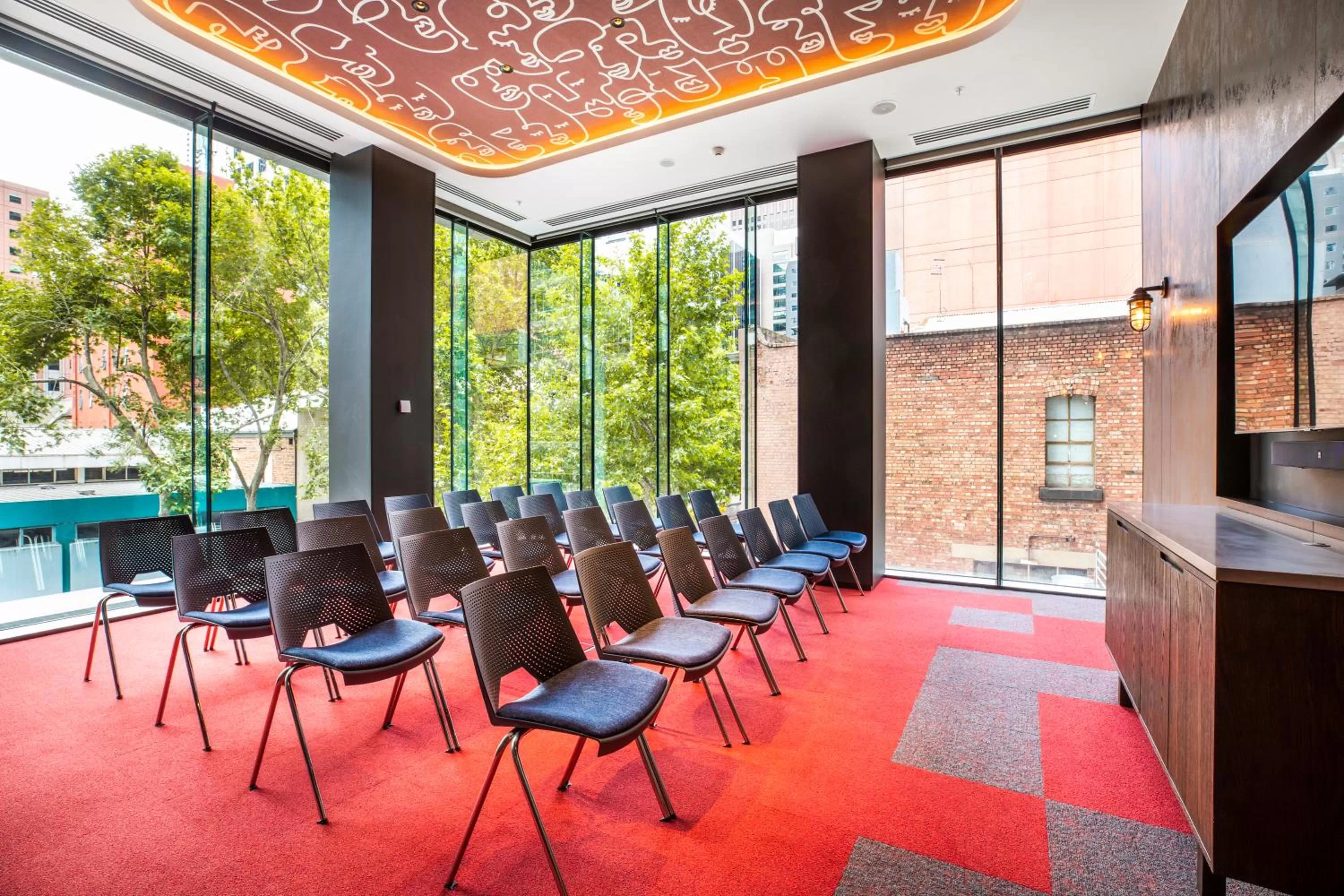 Meeting/conference room in Holiday Inn Express Melbourne Little Collins by IHG