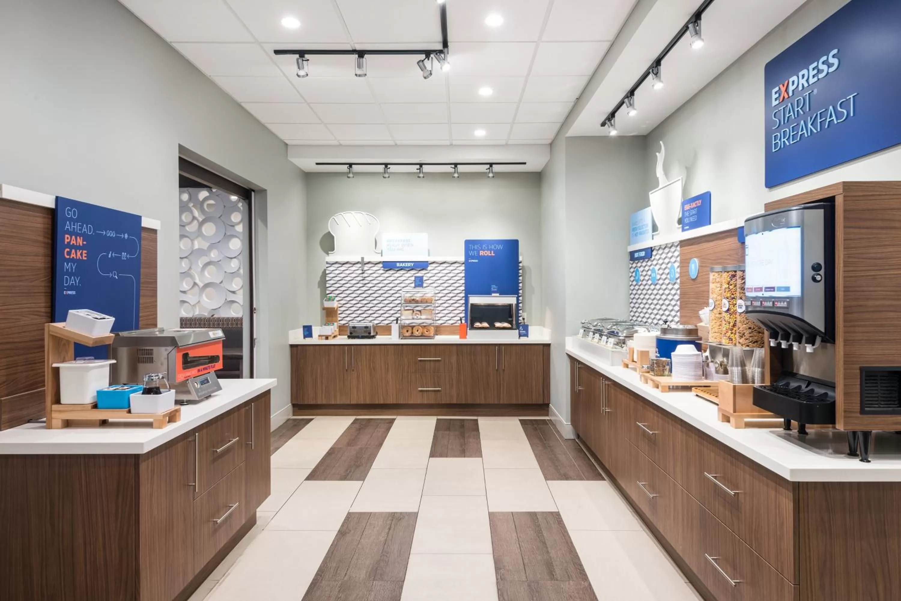 Breakfast in Holiday Inn Express Hotel & Suites Milton by IHG