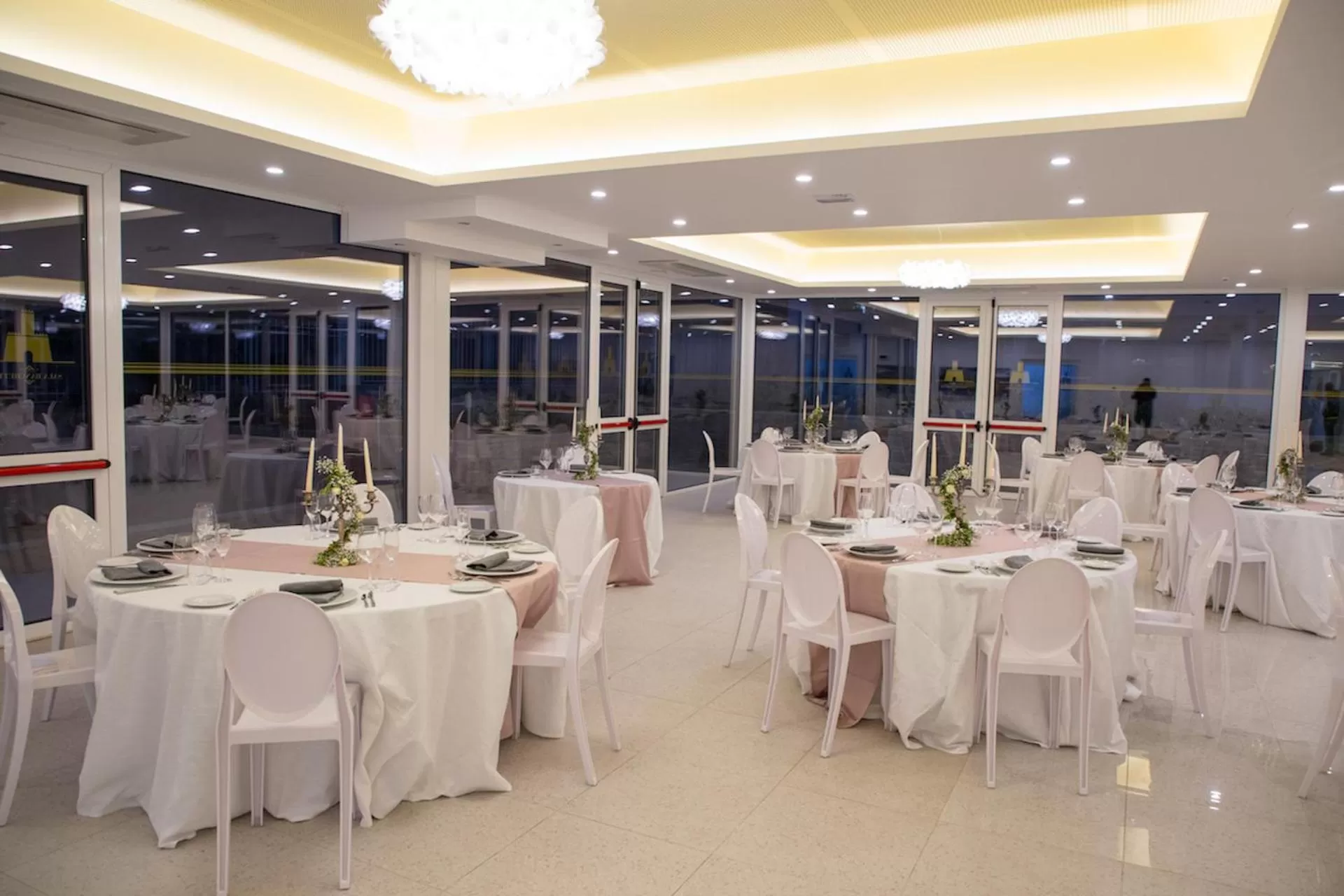 Restaurant/places to eat in Principe Alogna Hotel & SPA