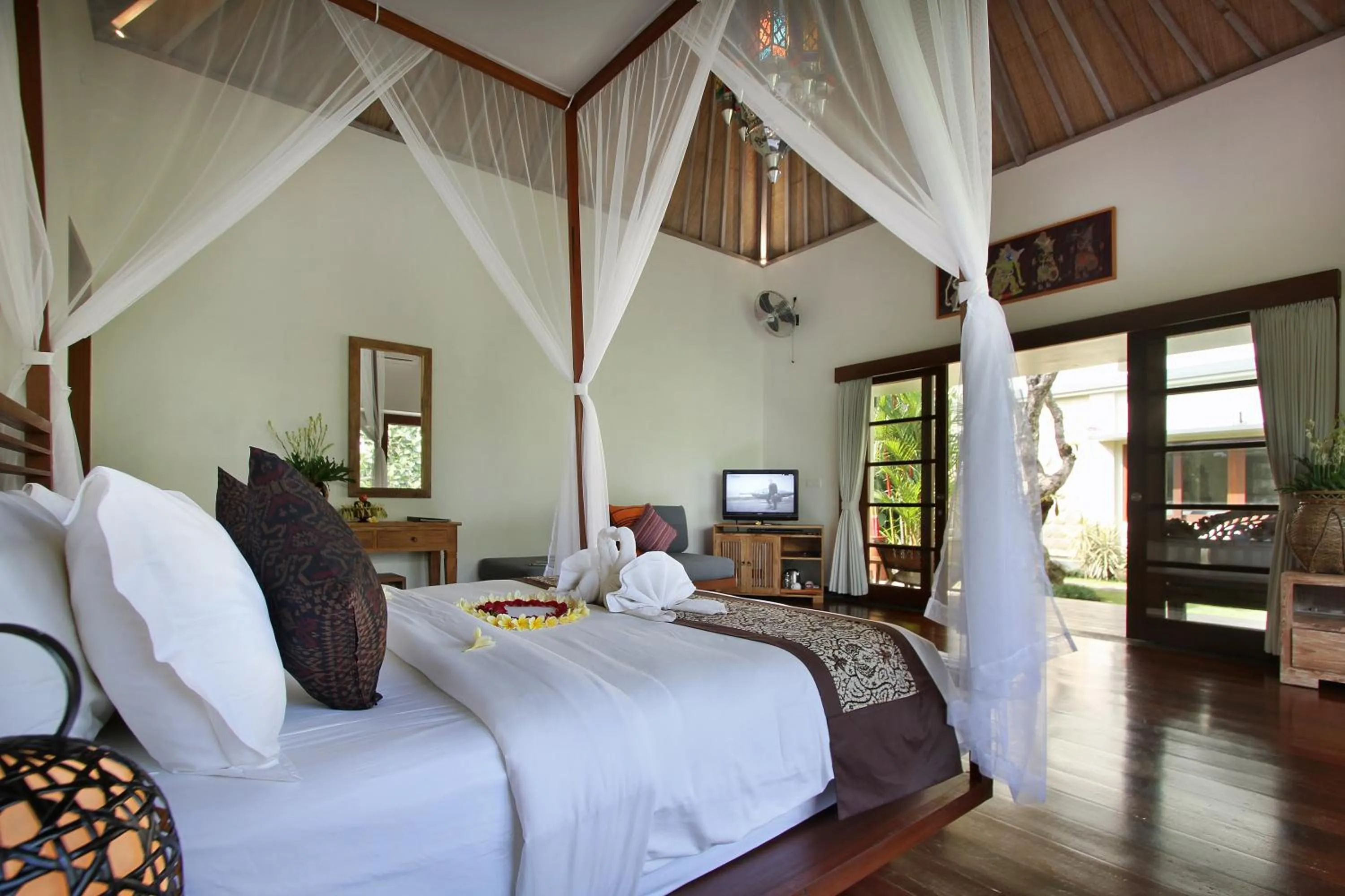 Bedroom, Bed in D'Legon Villas