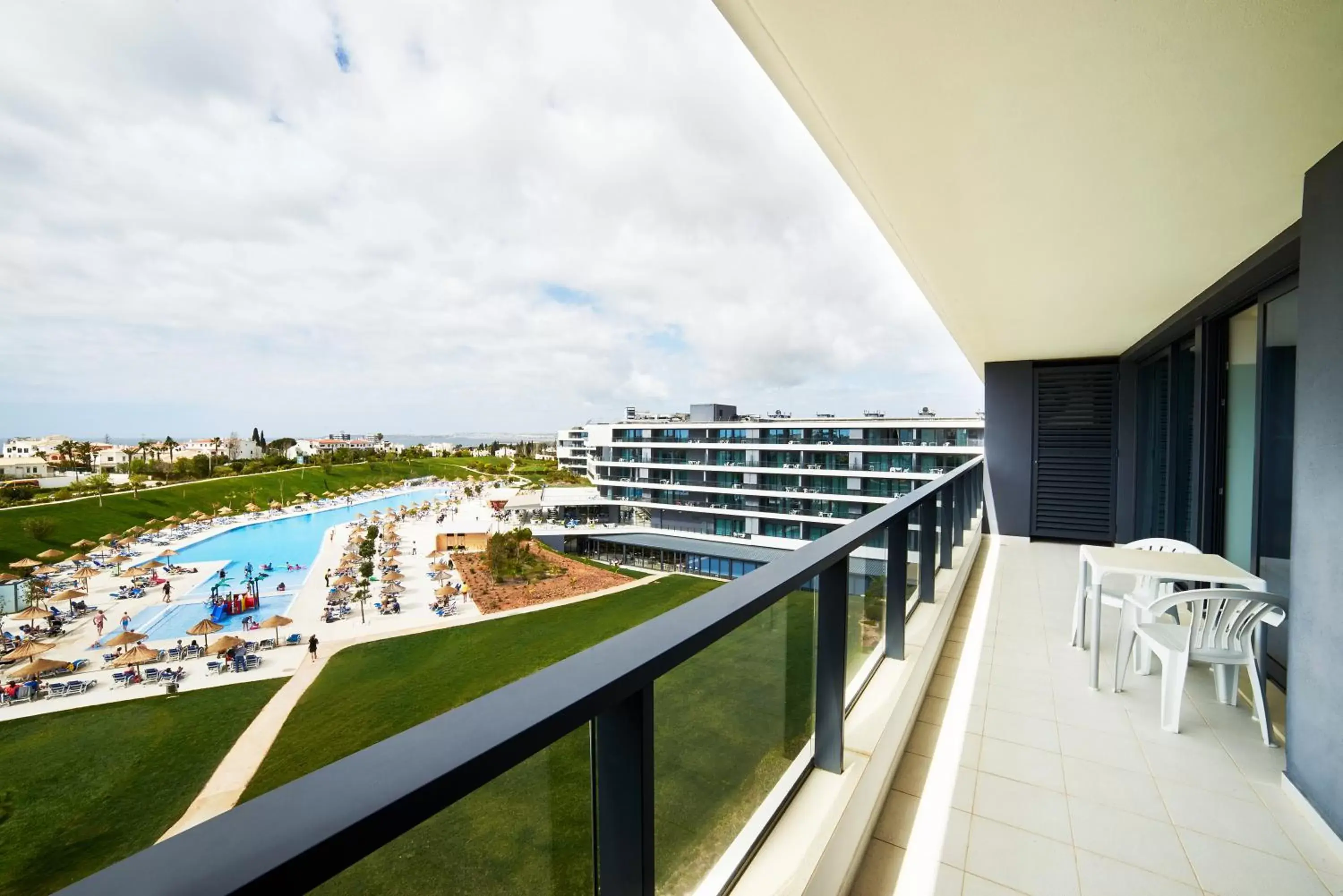 Prestige Suite with Pool View (3 Adults + 1 Child up to 12 years old) in RR Alvor Baía Resort Prestige Suite with Pool View (3 Adults + 1 Child up to 12 years old) in RR Alvor Baía Resort