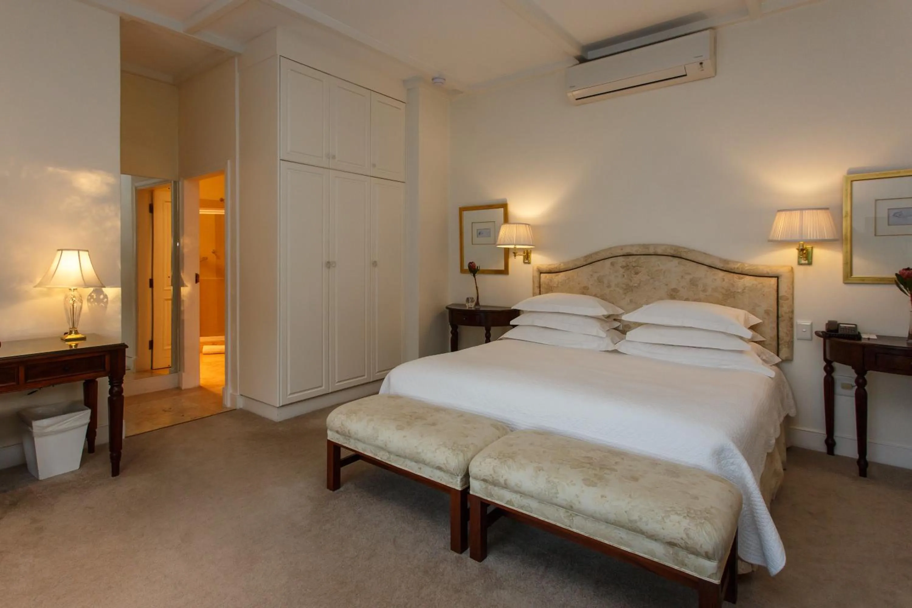 Bedroom, Bed in Rosenhof Boutique Hotel