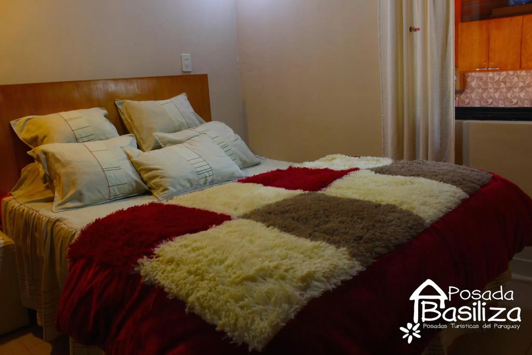 Bed in Posada Basiliza, Encarnación PY