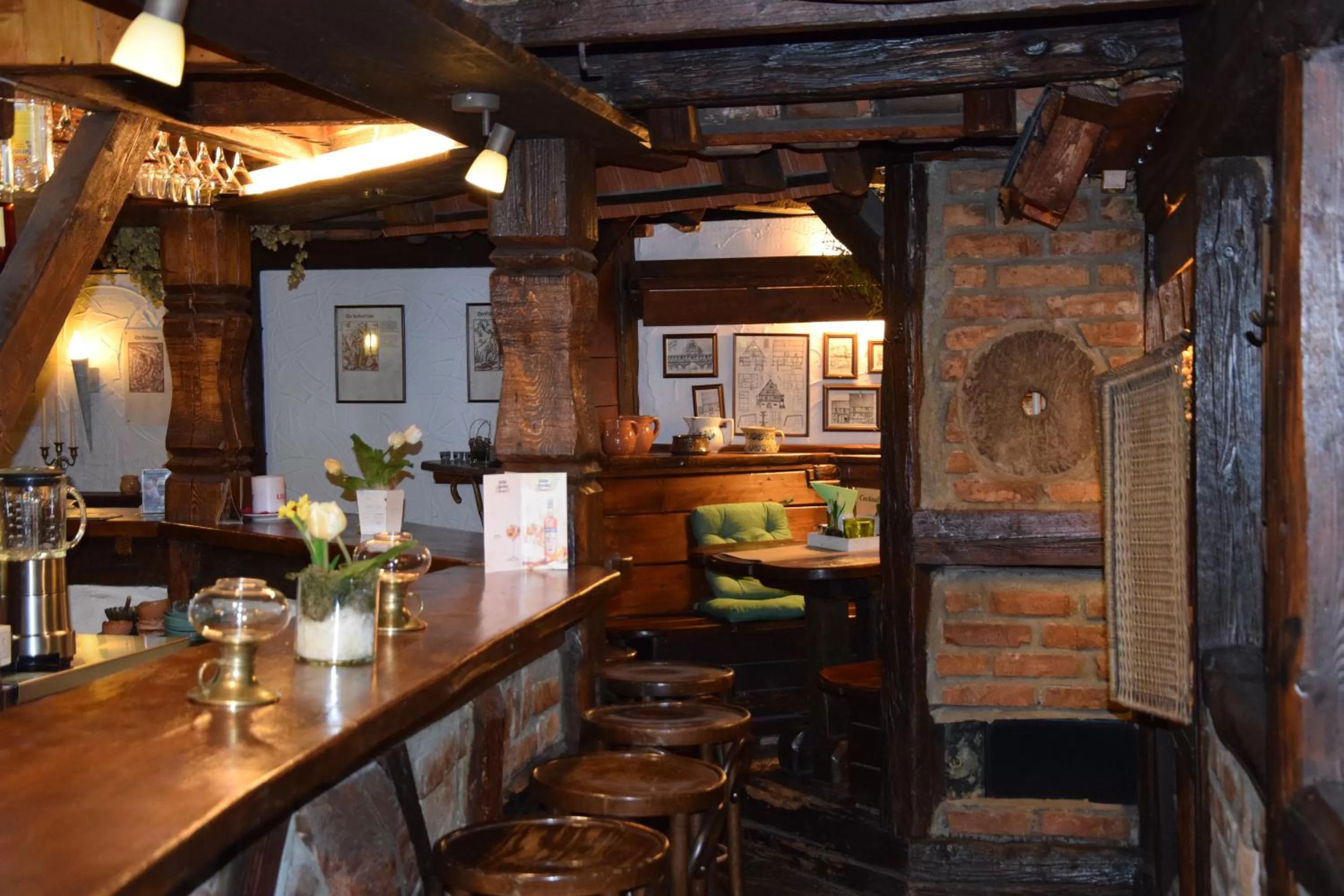 Restaurant/places to eat in Grünes Tor