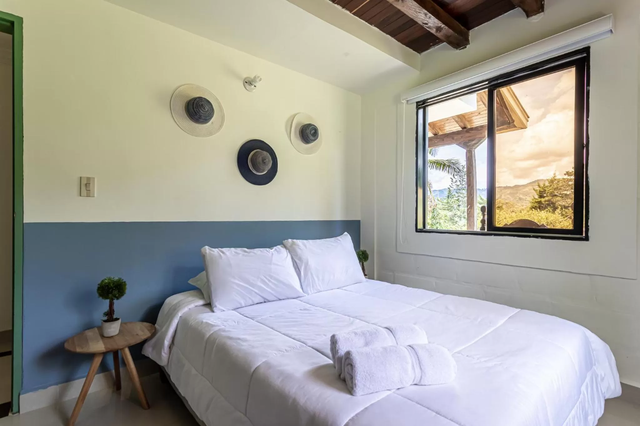 Bed in Soy Local Guatape