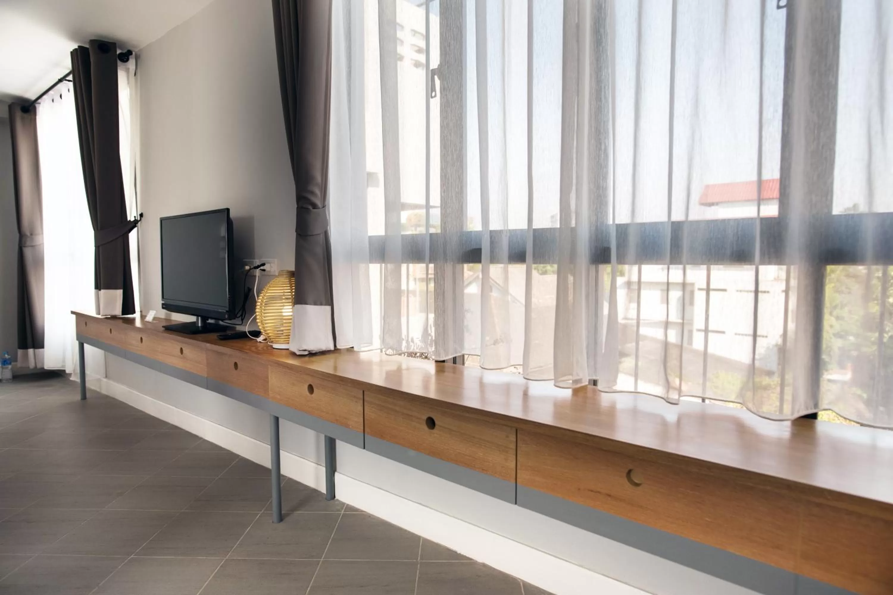 Day in Thapae Happy House