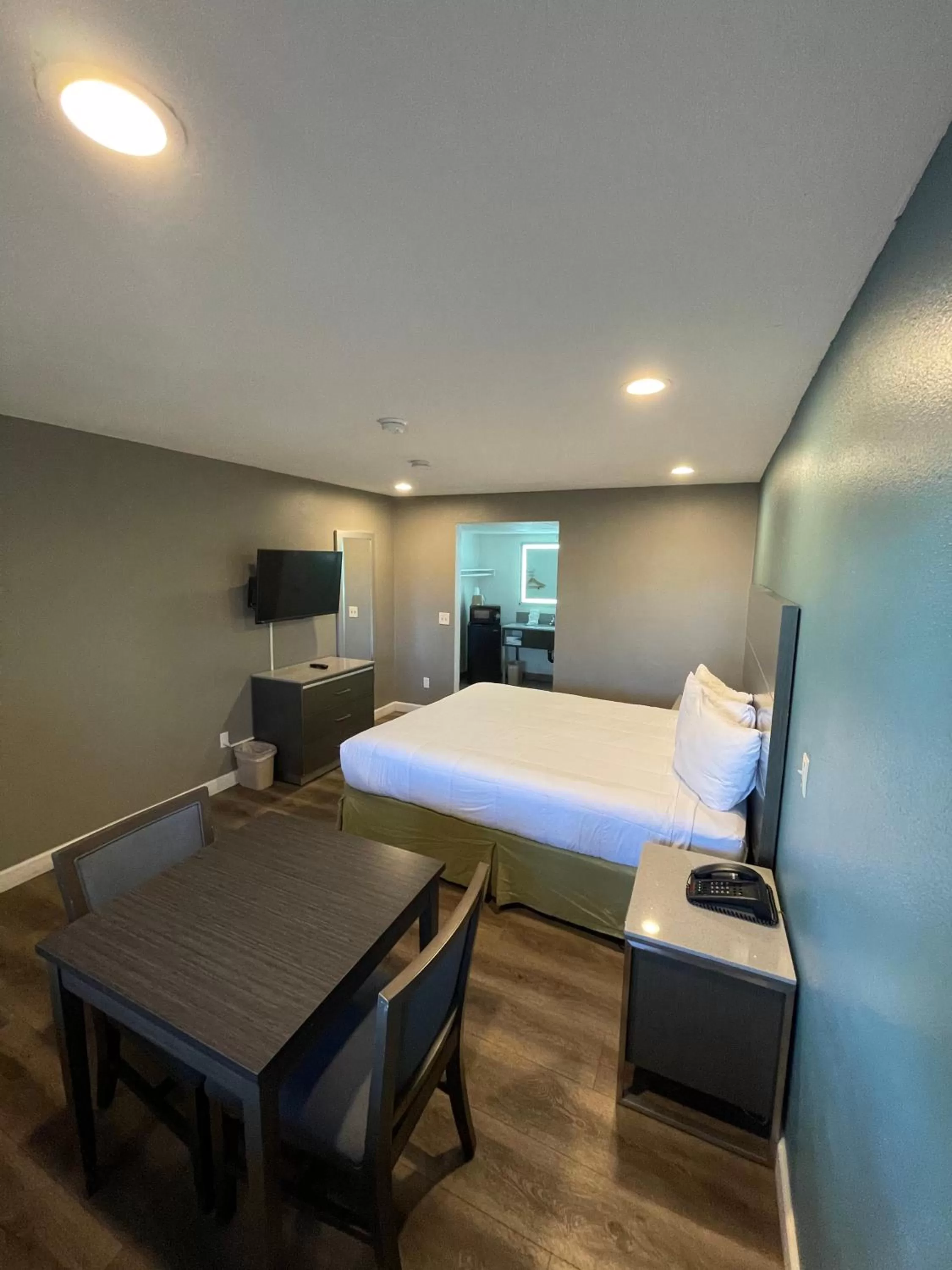 Photo of the whole room, Bed in Hotel Milagro