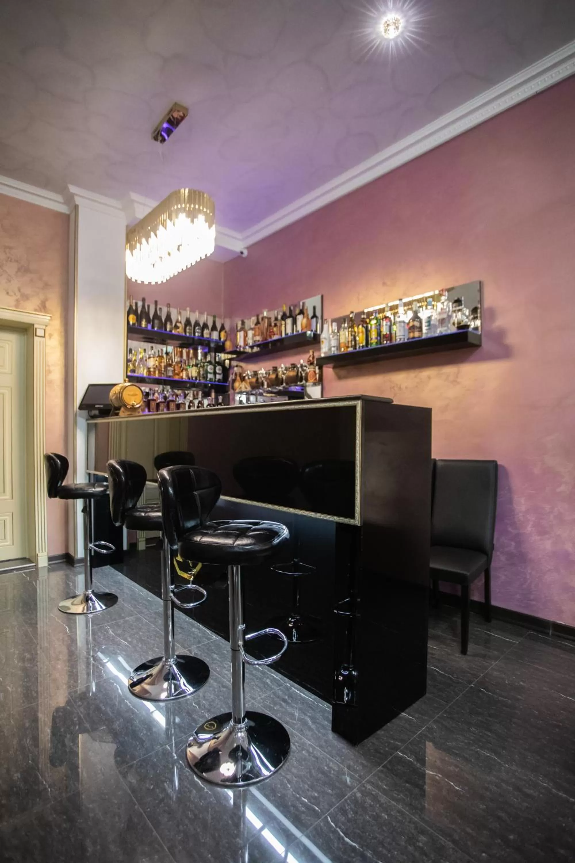 Lounge/Bar in Nork Hotel