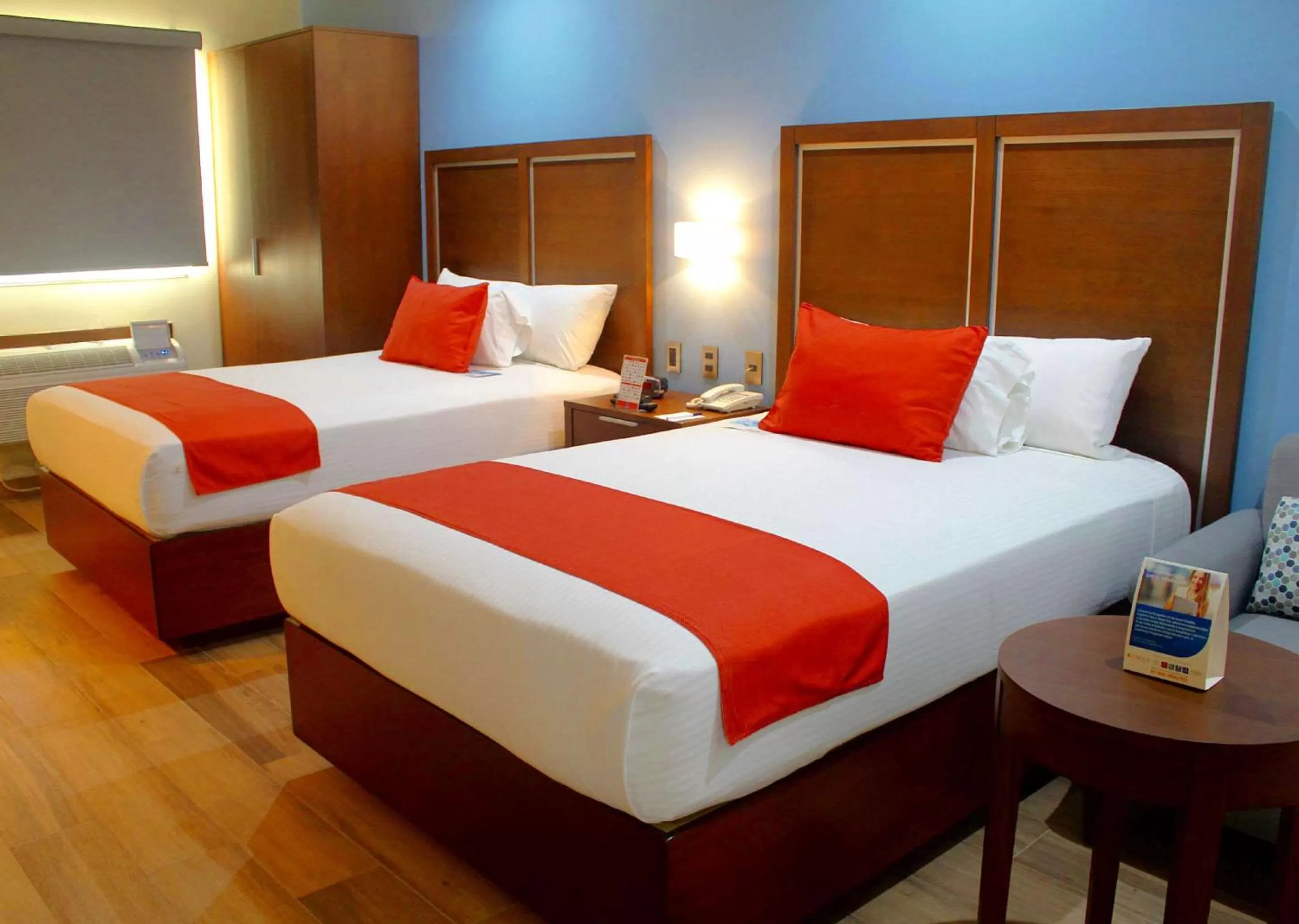 Photo of the whole room, Bed in Comfort Inn Monterrey Norte