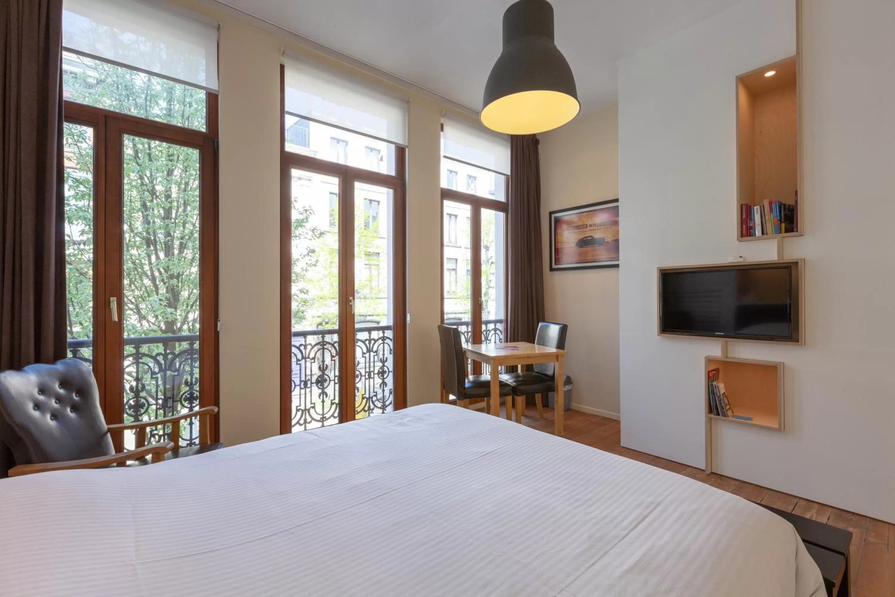 Photo of the whole room, Bed in Because the Night city lodge