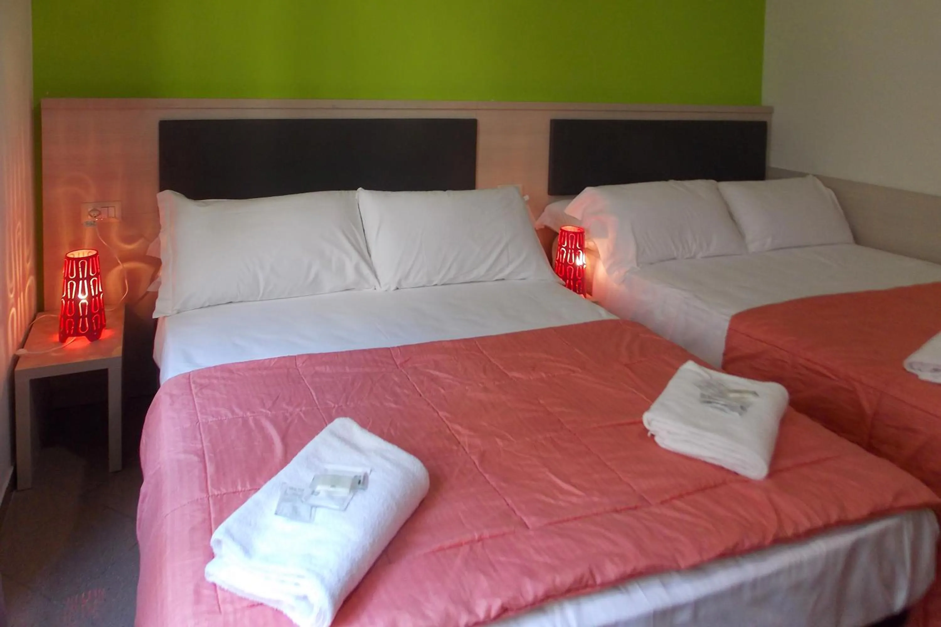 Bed in Hotel Midtown Milano