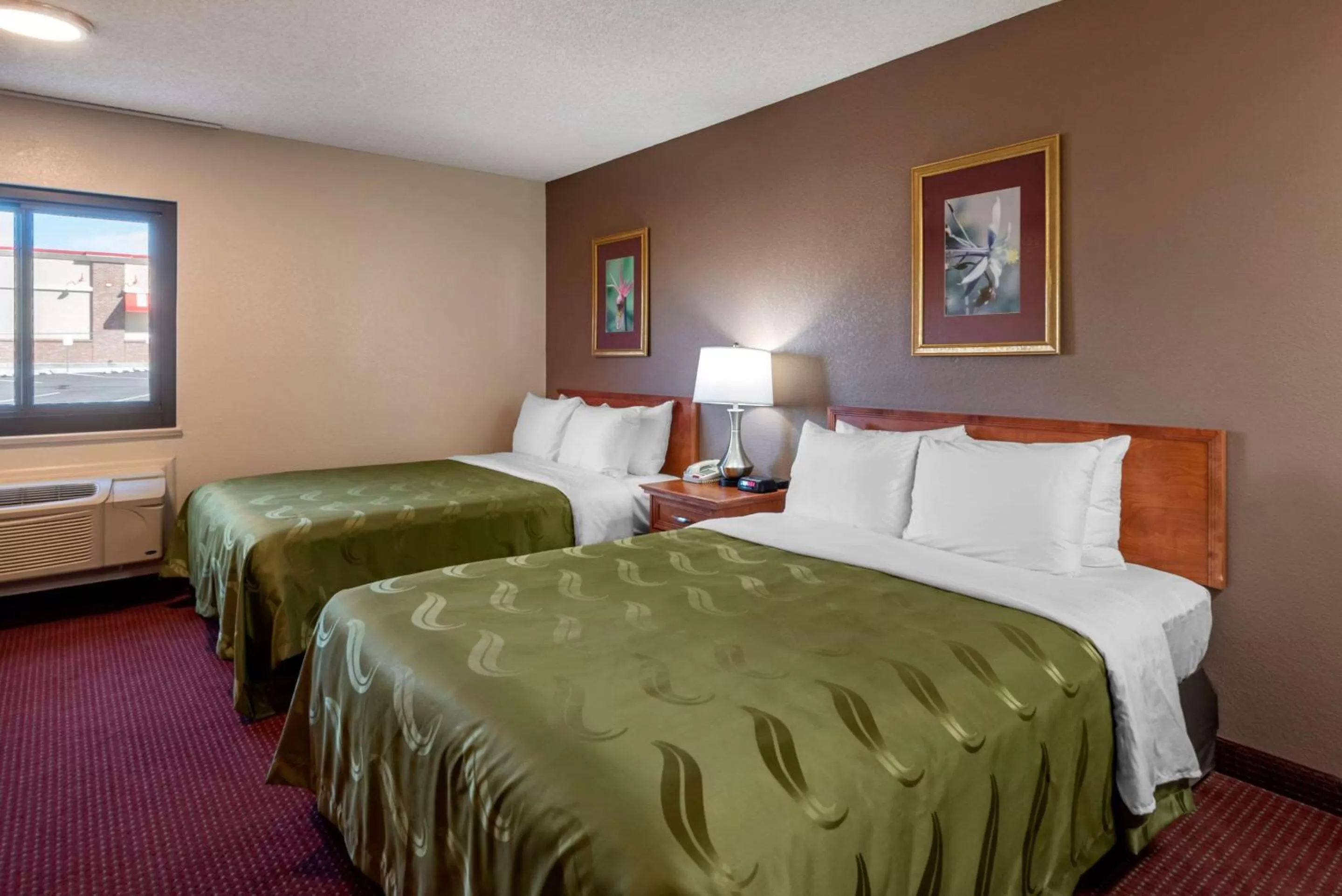 Queen Room with Two Queen Beds and Tub - Accessible/Non-Smoking in Quality Inn Grand Junction near University