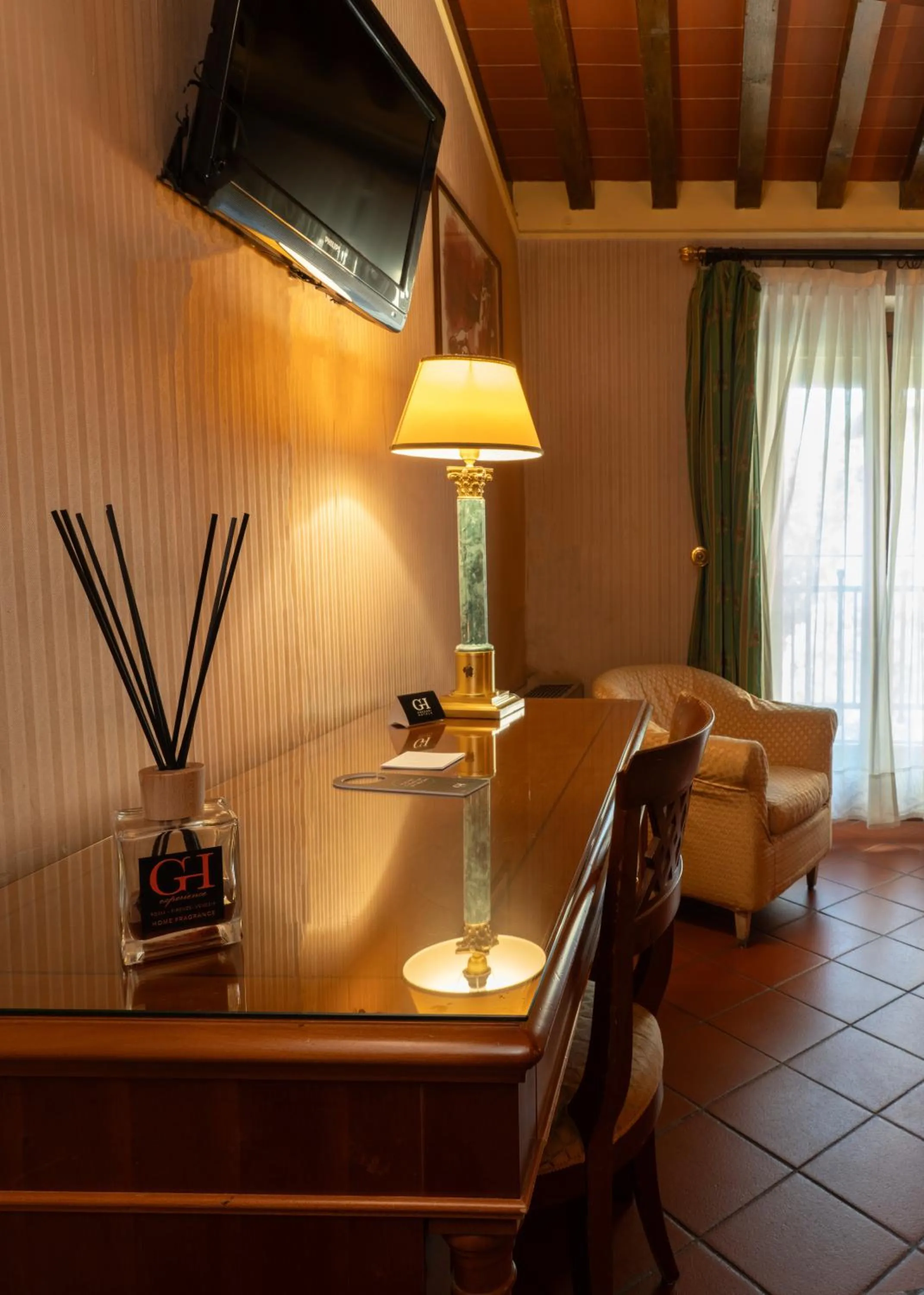 TV and multimedia in Hotel Panama