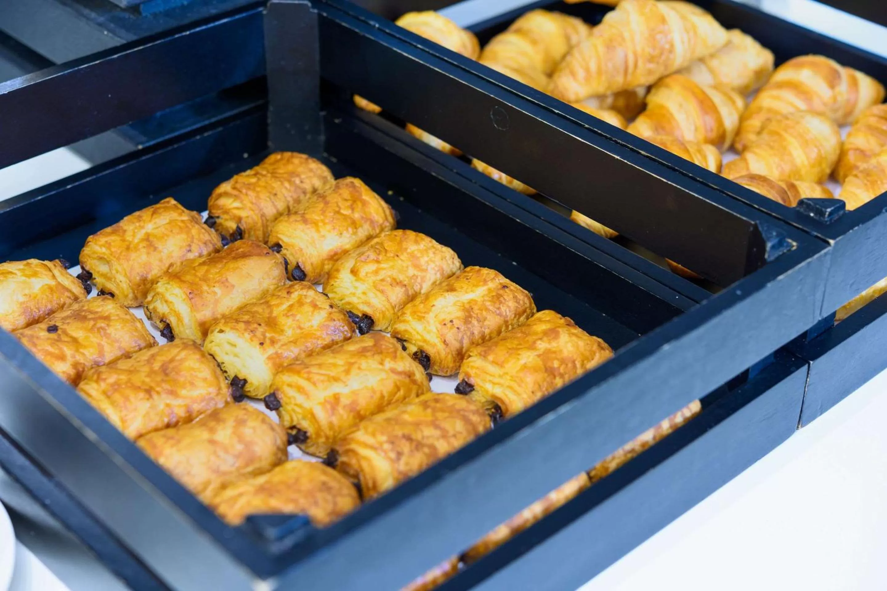 Restaurant/places to eat in Kyriad Lille Gare - Grand Palais