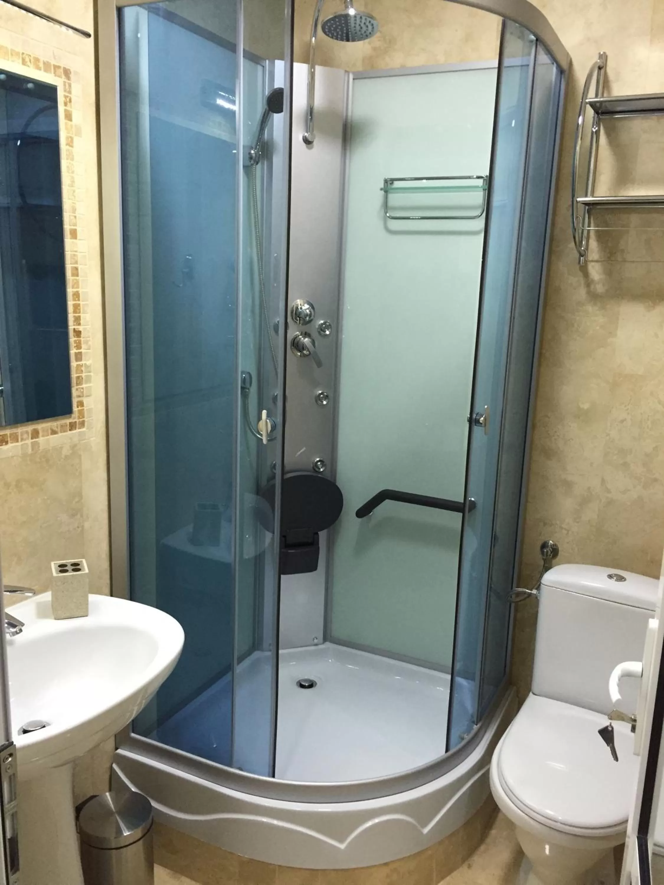 Bathroom in Hamlet Hotel