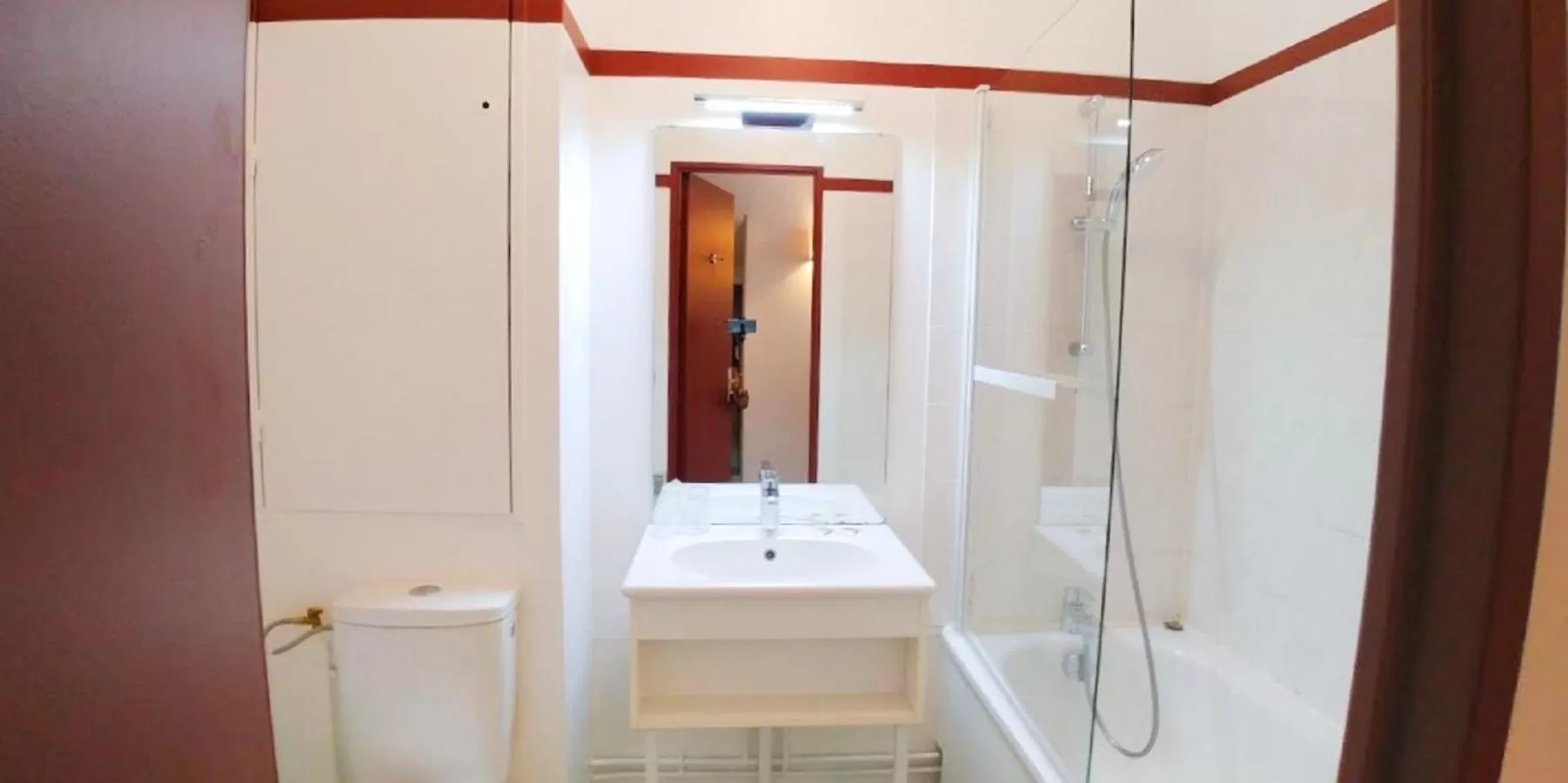 Bathroom in Logis Hotel Altina