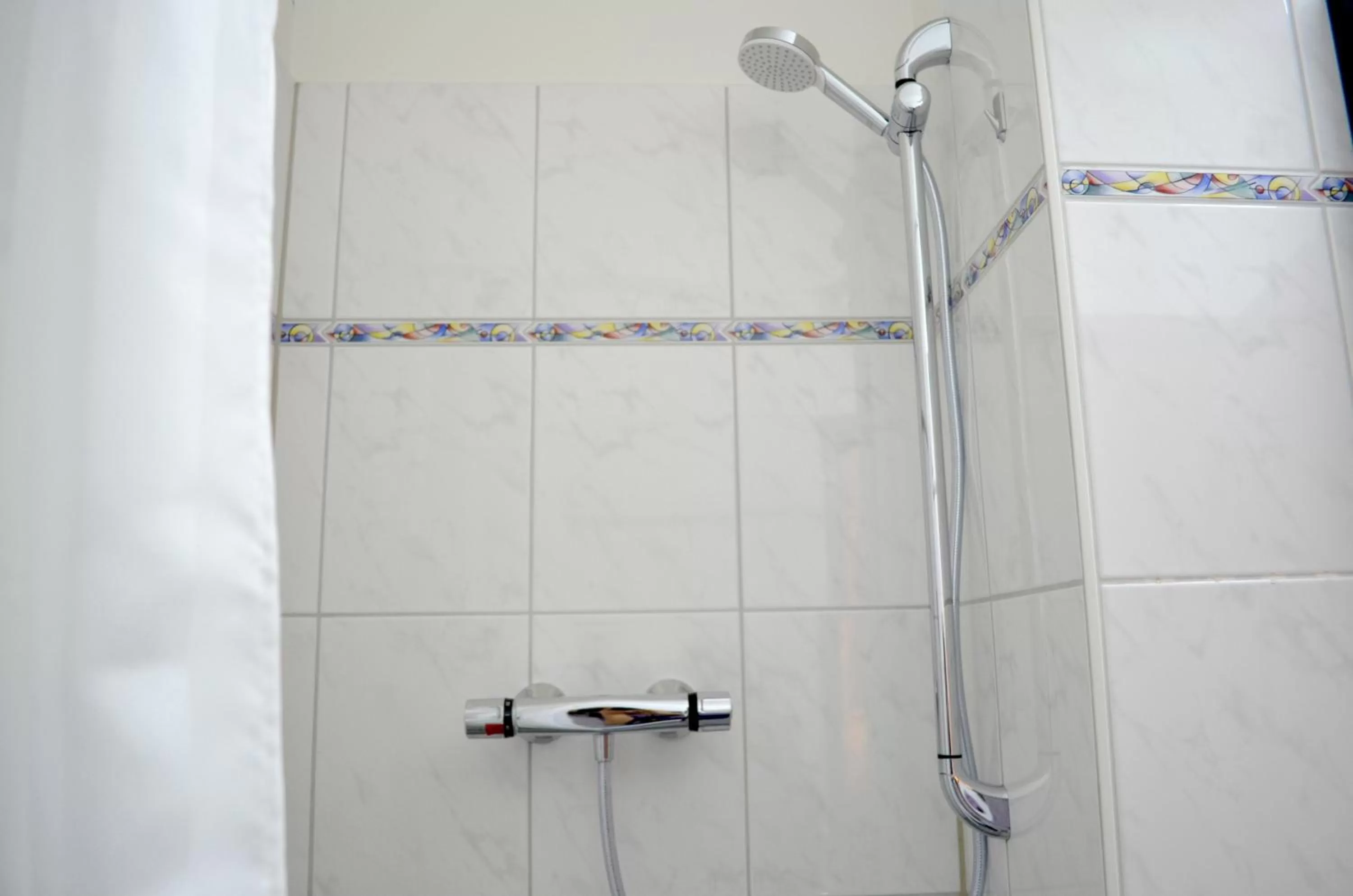 Shower, Bathroom in Hana Aparthotel