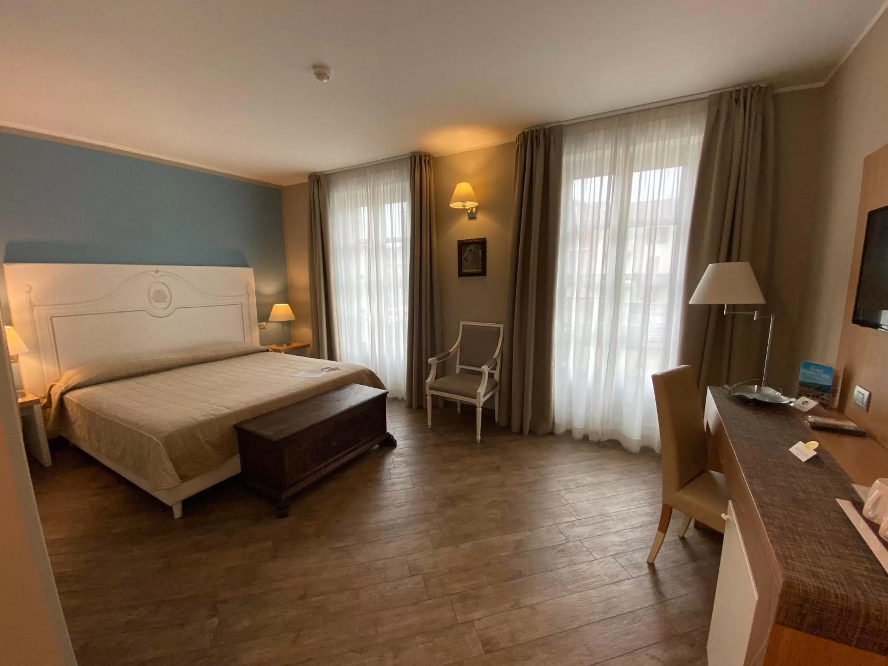 Bed in Hotel Monteverde