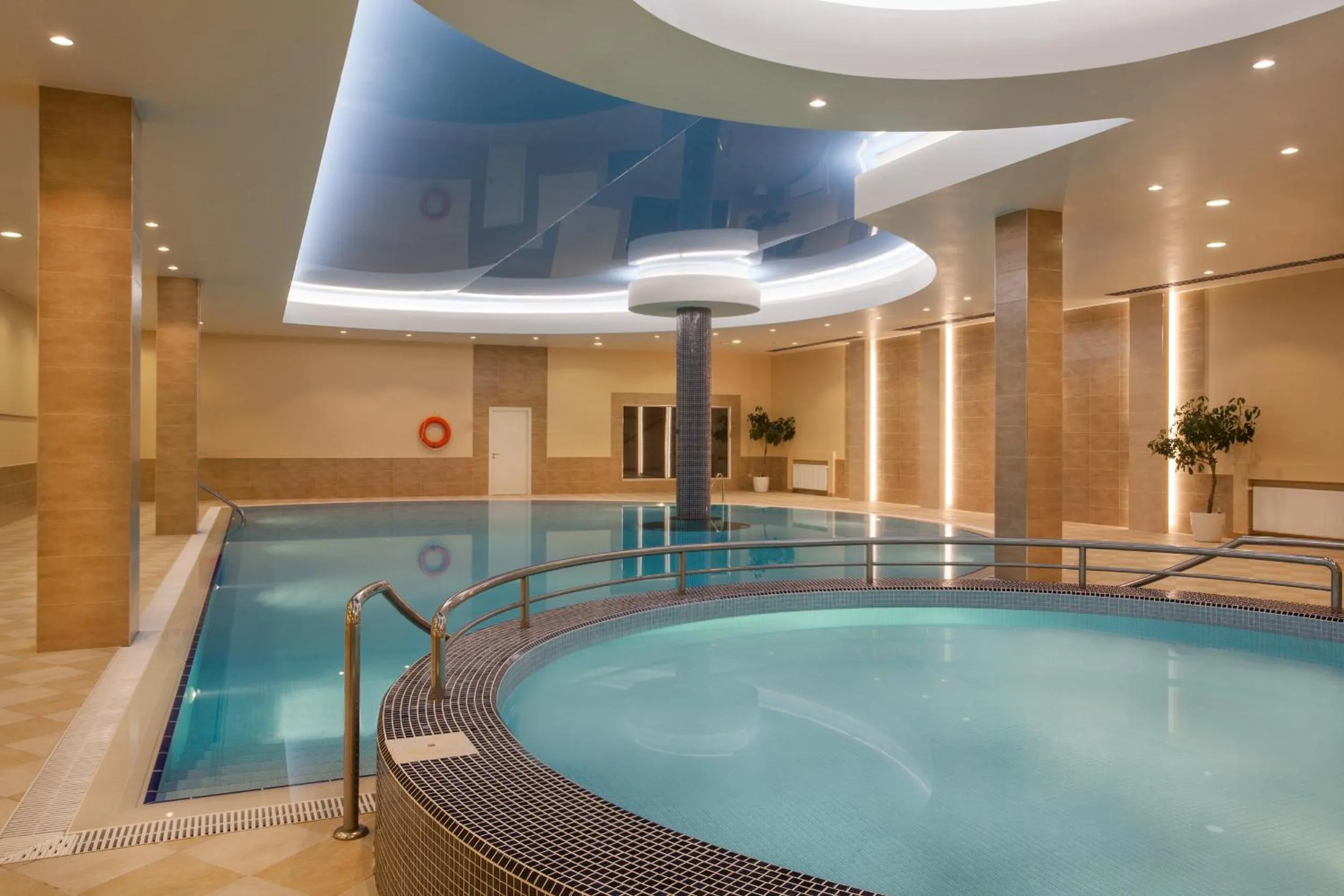 Swimming pool in Grand Resort Jermuk Sanatorium